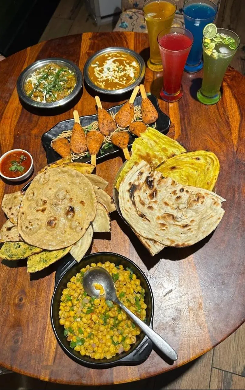 Restaurant/places to eat in The Ashoka Hotel