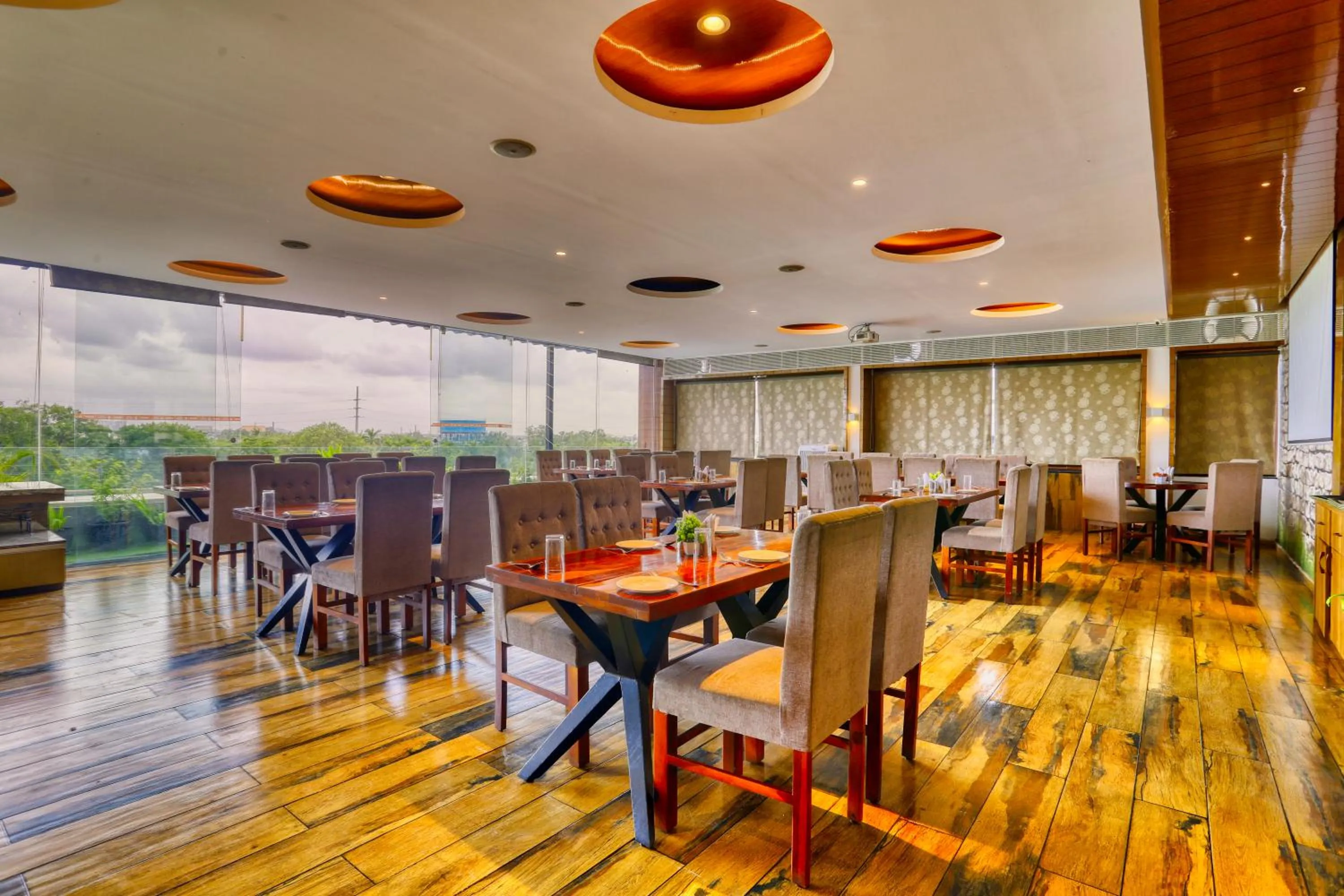 Restaurant/places to eat in The Ashoka Hotel