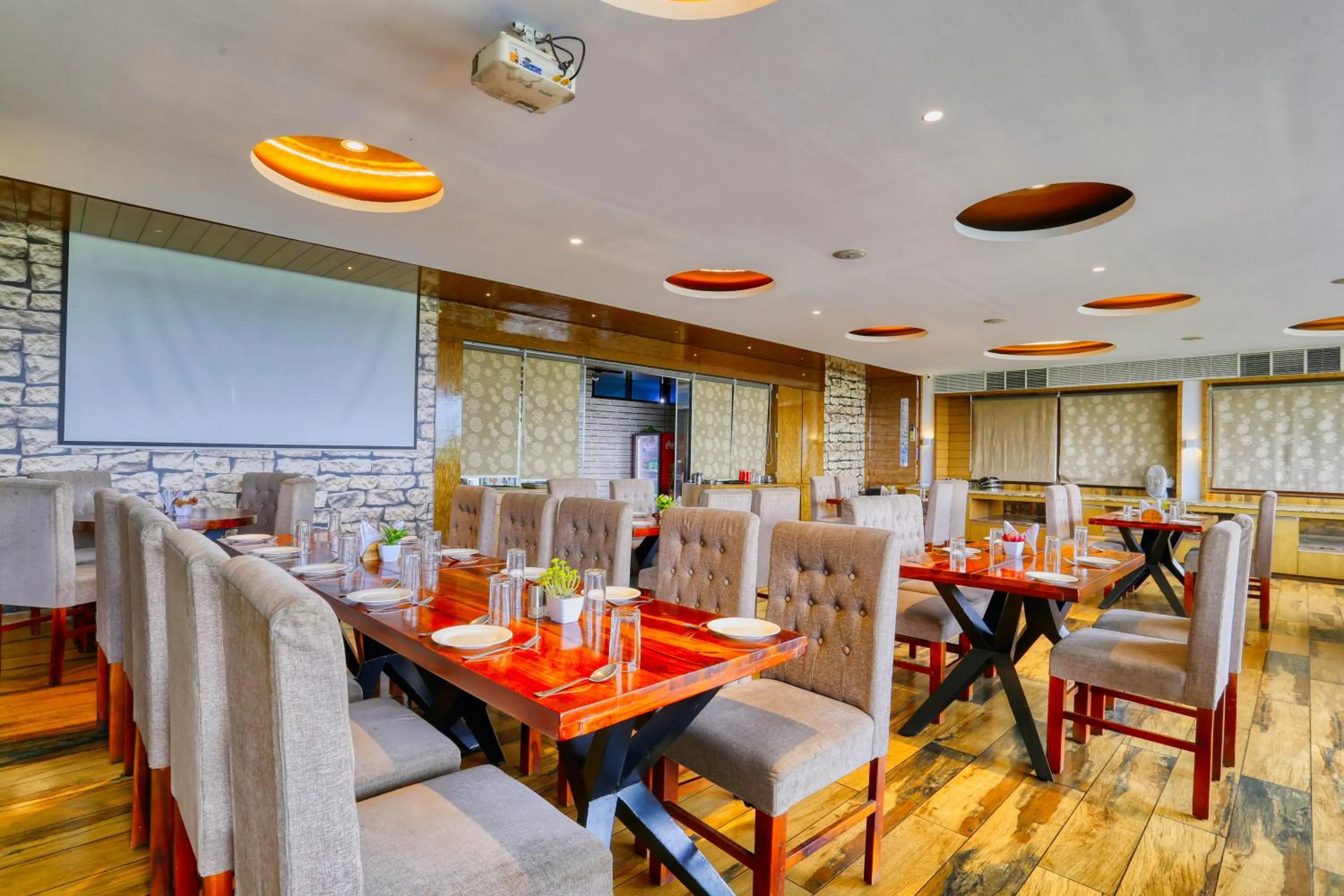 Restaurant/places to eat in The Ashoka Hotel