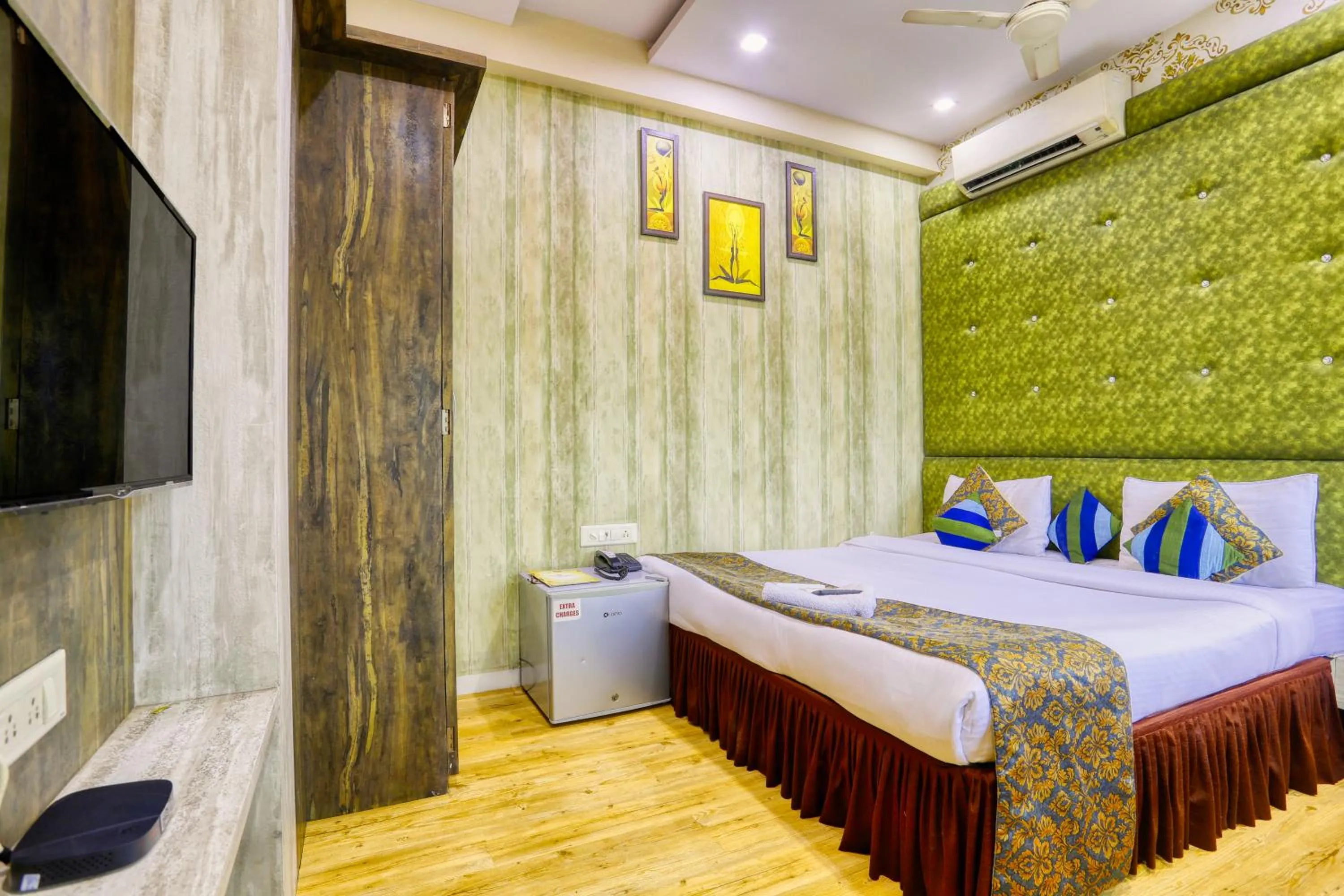 Bedroom, Bed in The Ashoka Hotel