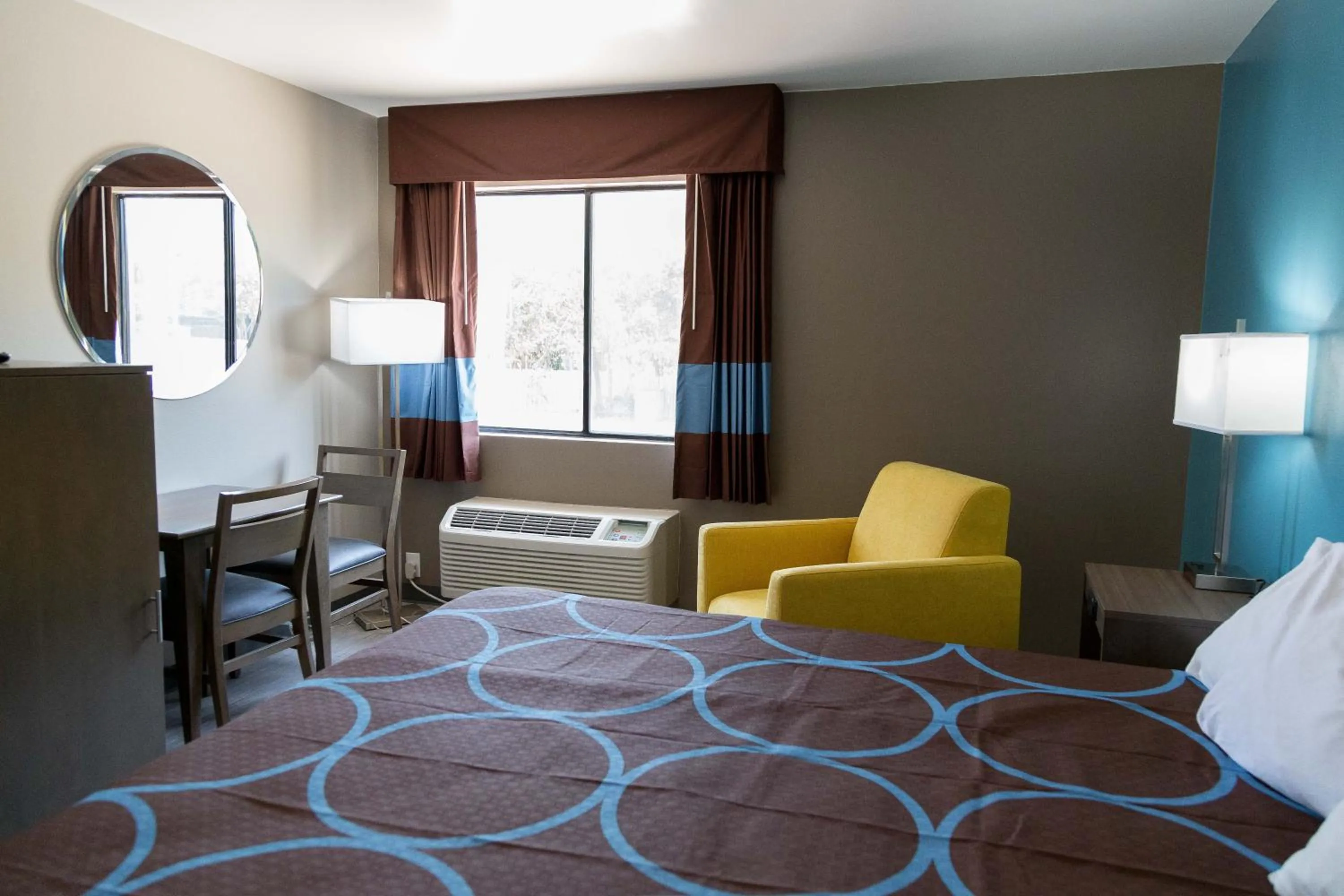 Bedroom, Bed in Super 8 by Wyndham Waxahachie TX