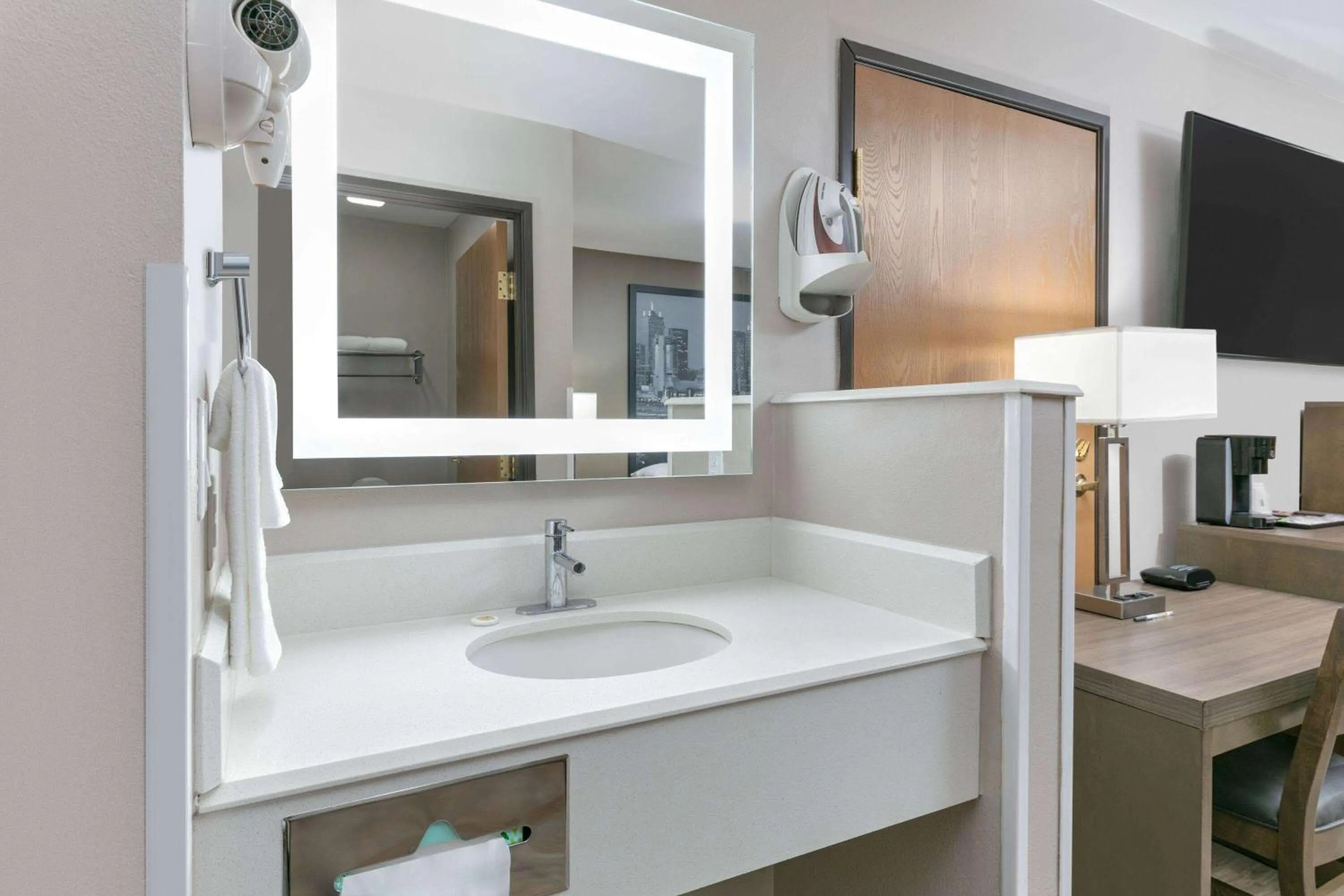 Bathroom in Super 8 by Wyndham Waxahachie TX