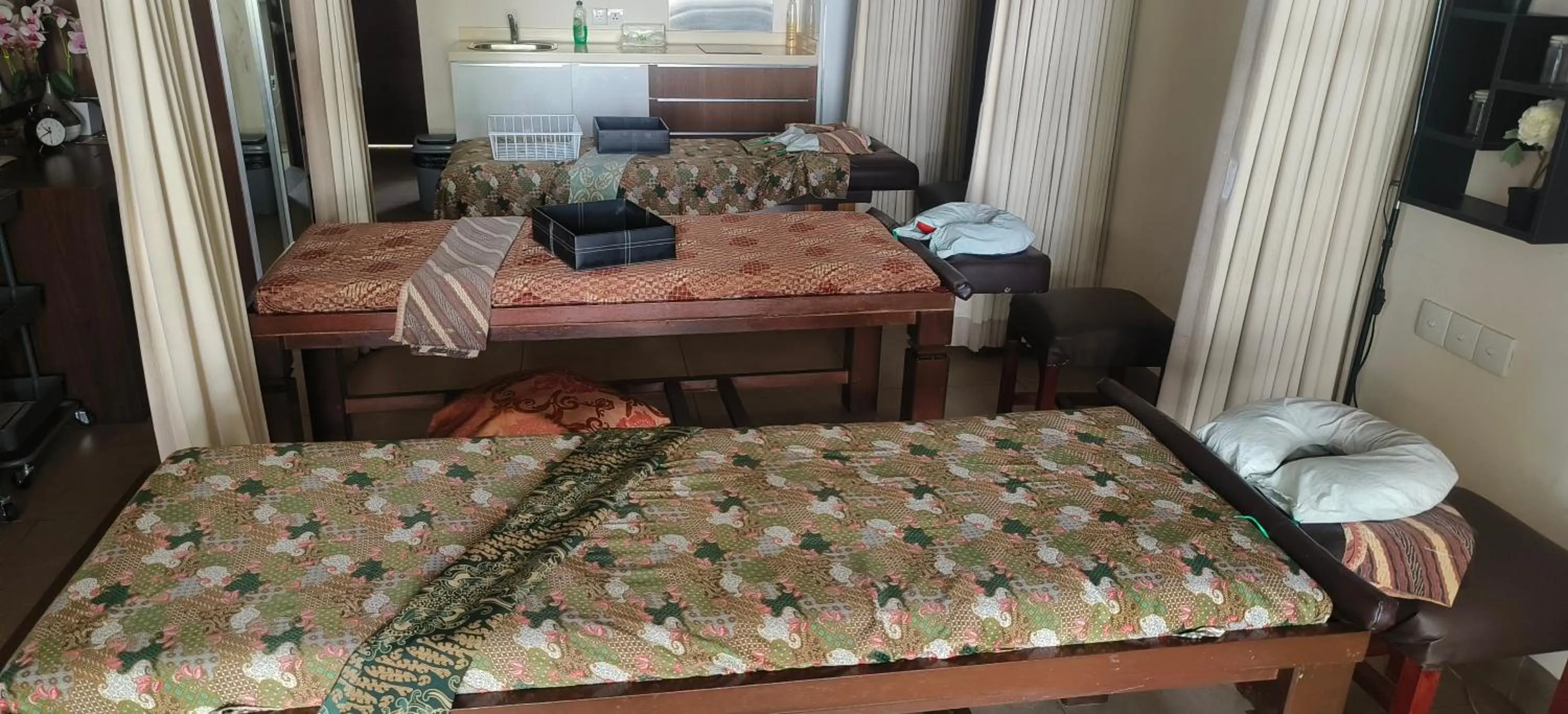 Bed in The Bay Sunflower Apartment