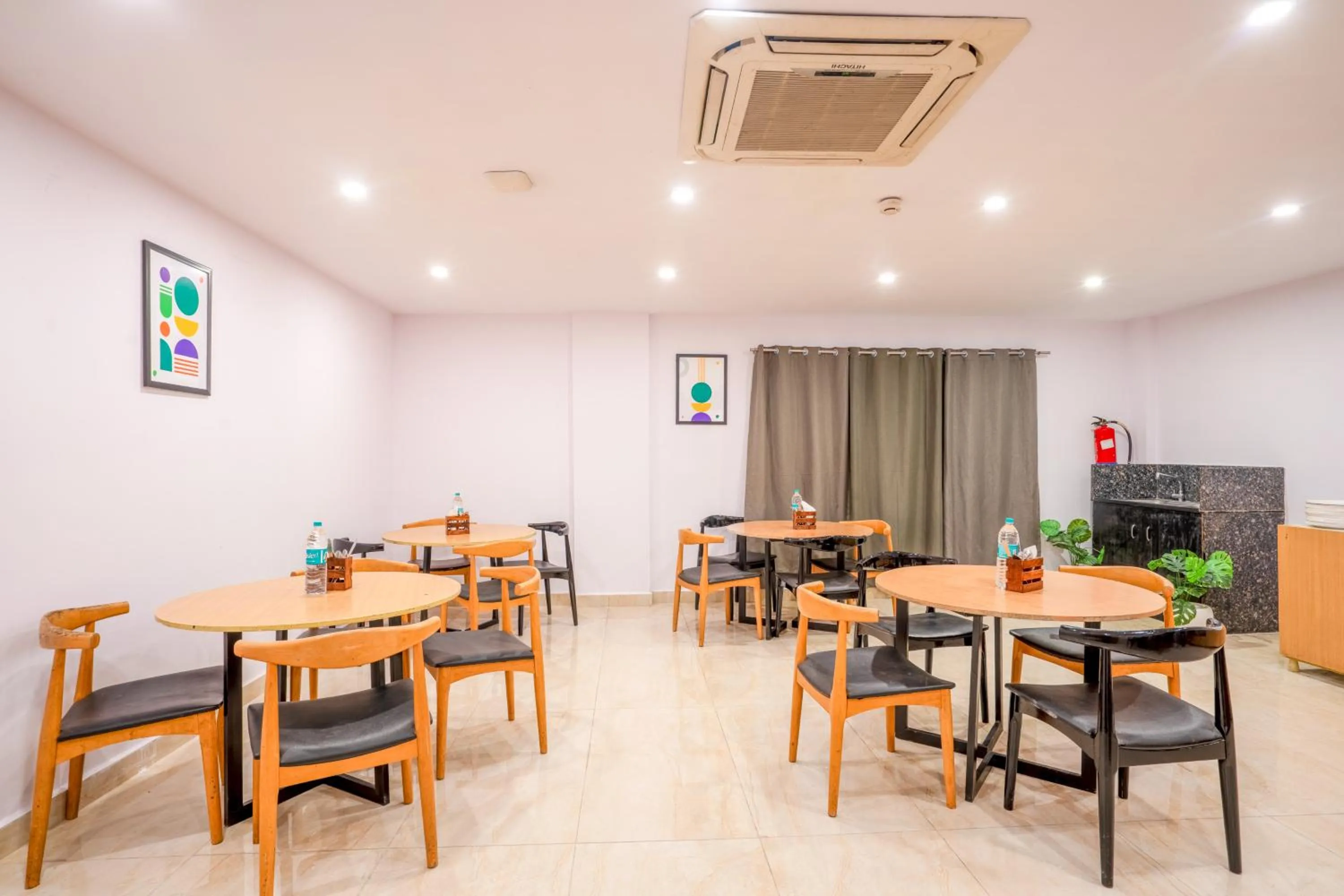 Dining area in Treebo De Alphabet Nagole