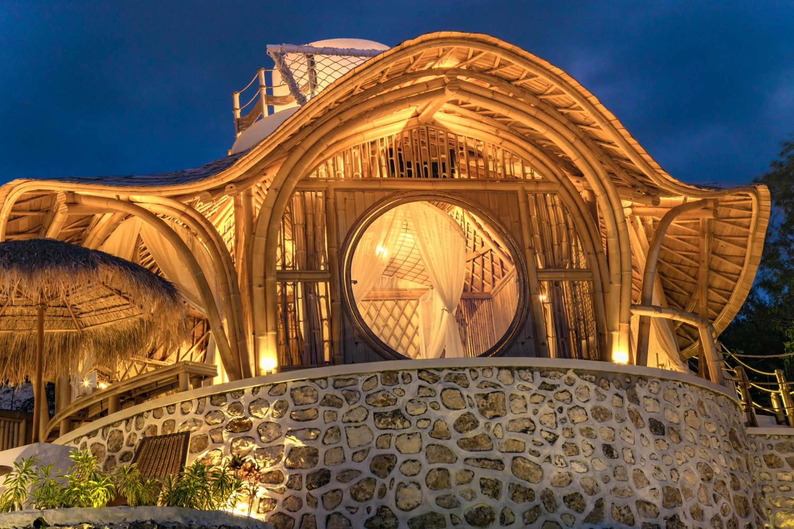 Property building in Camanta Penida - Adult Only