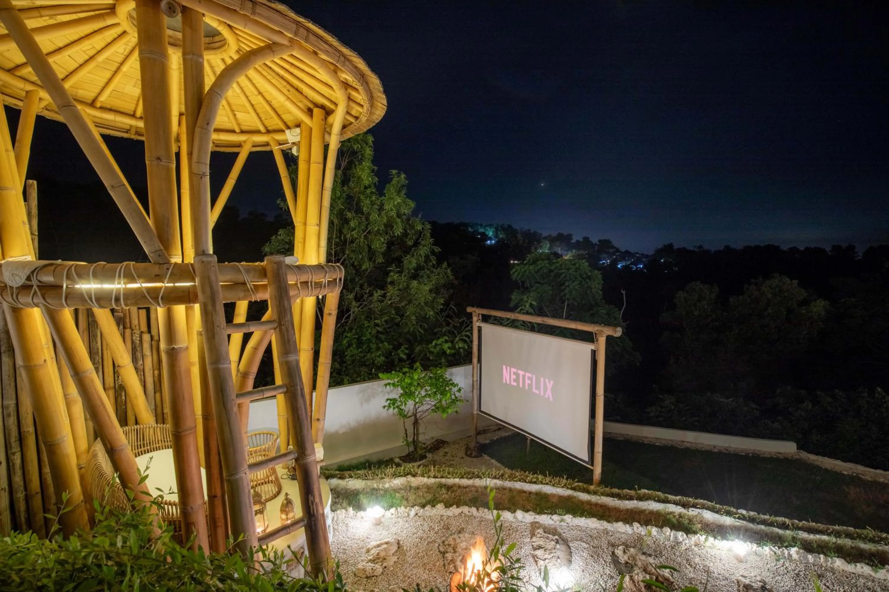 Night in Camanta Penida - Adult Only