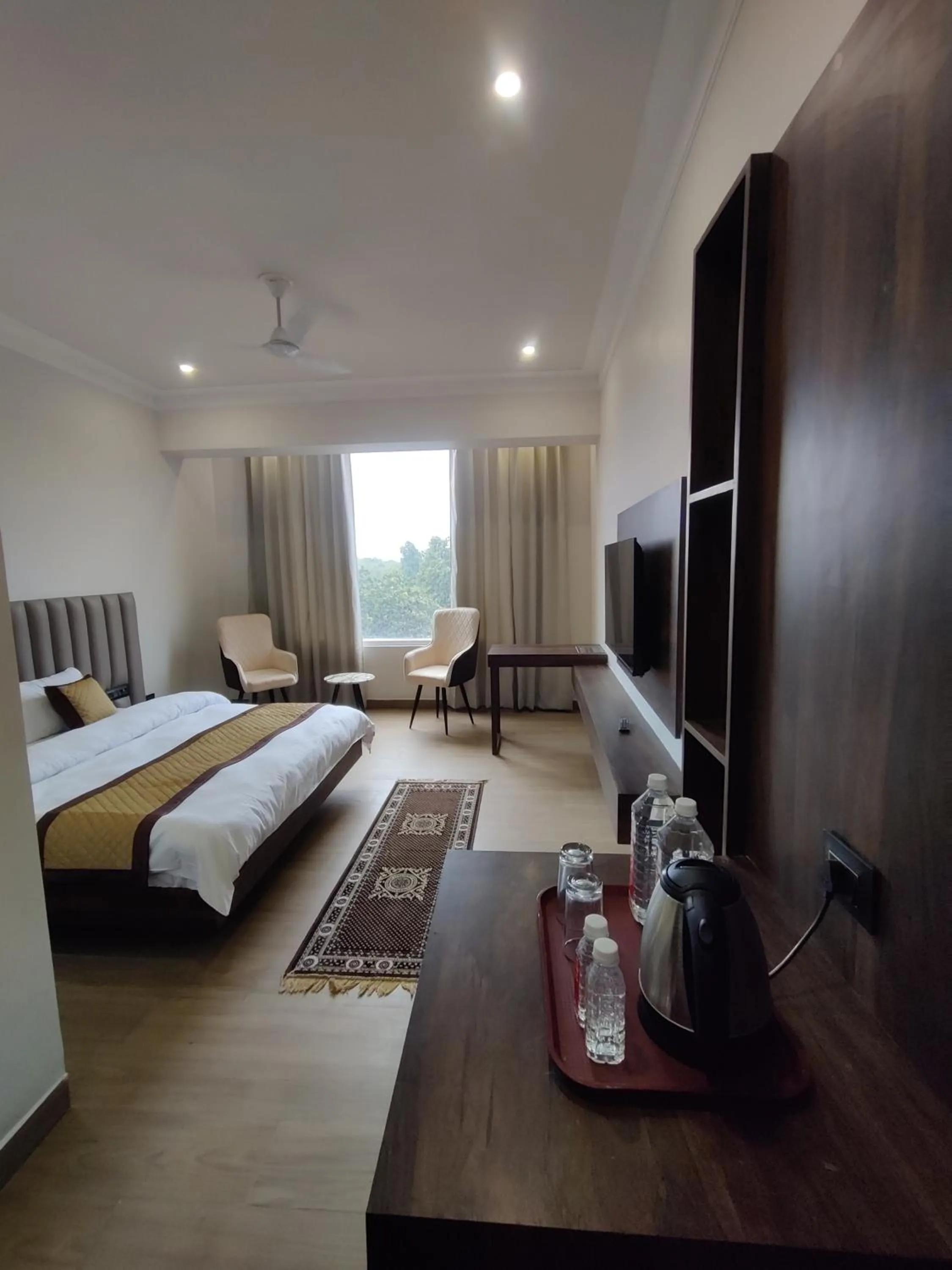 Bedroom, Bed in Hotel Basant Sarovar