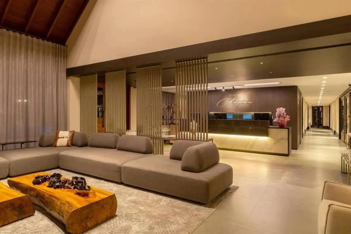 Chateau Laghetto Collection