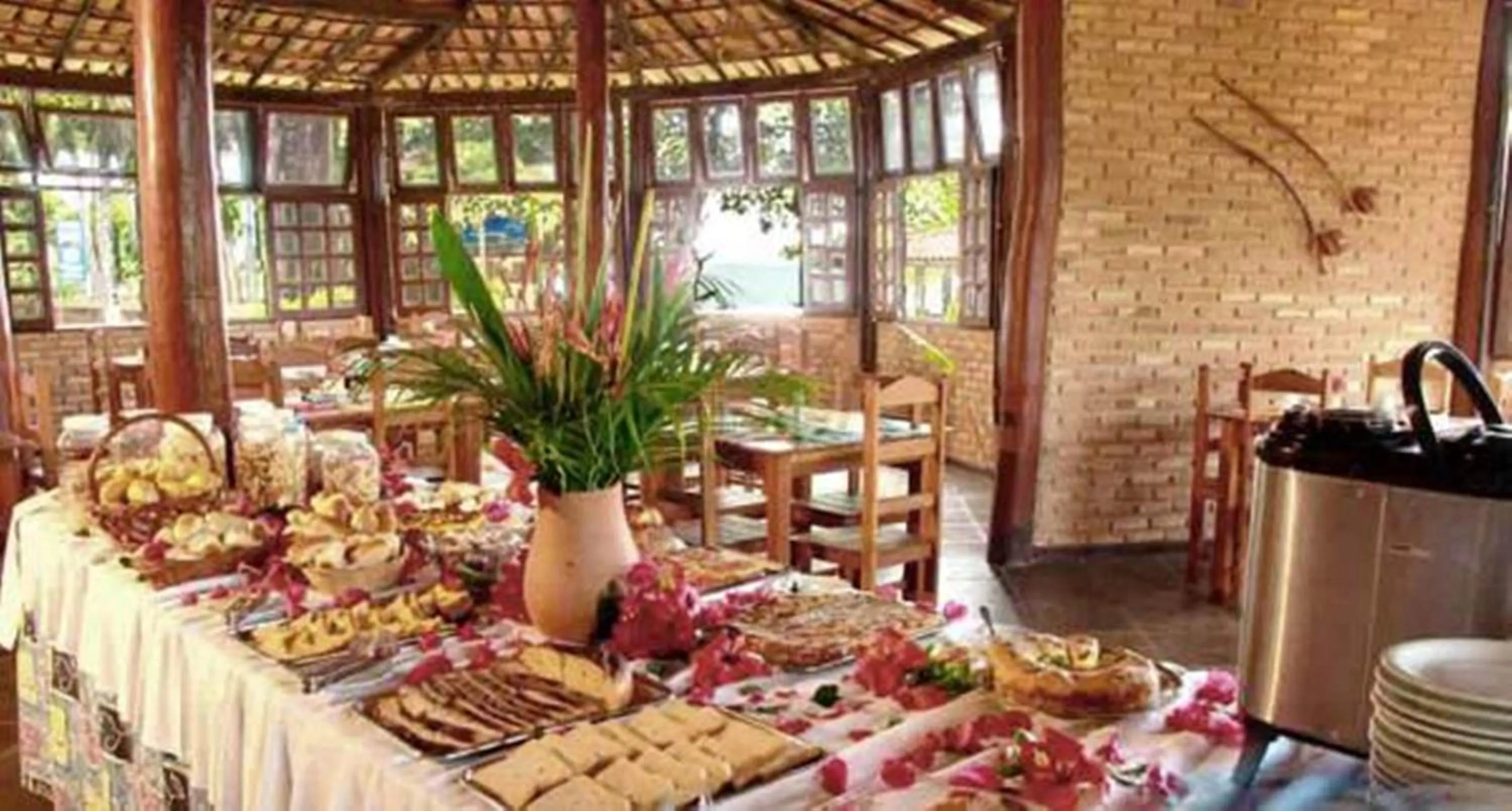 Restaurant/places to eat in Hotel Cumuruxatiba