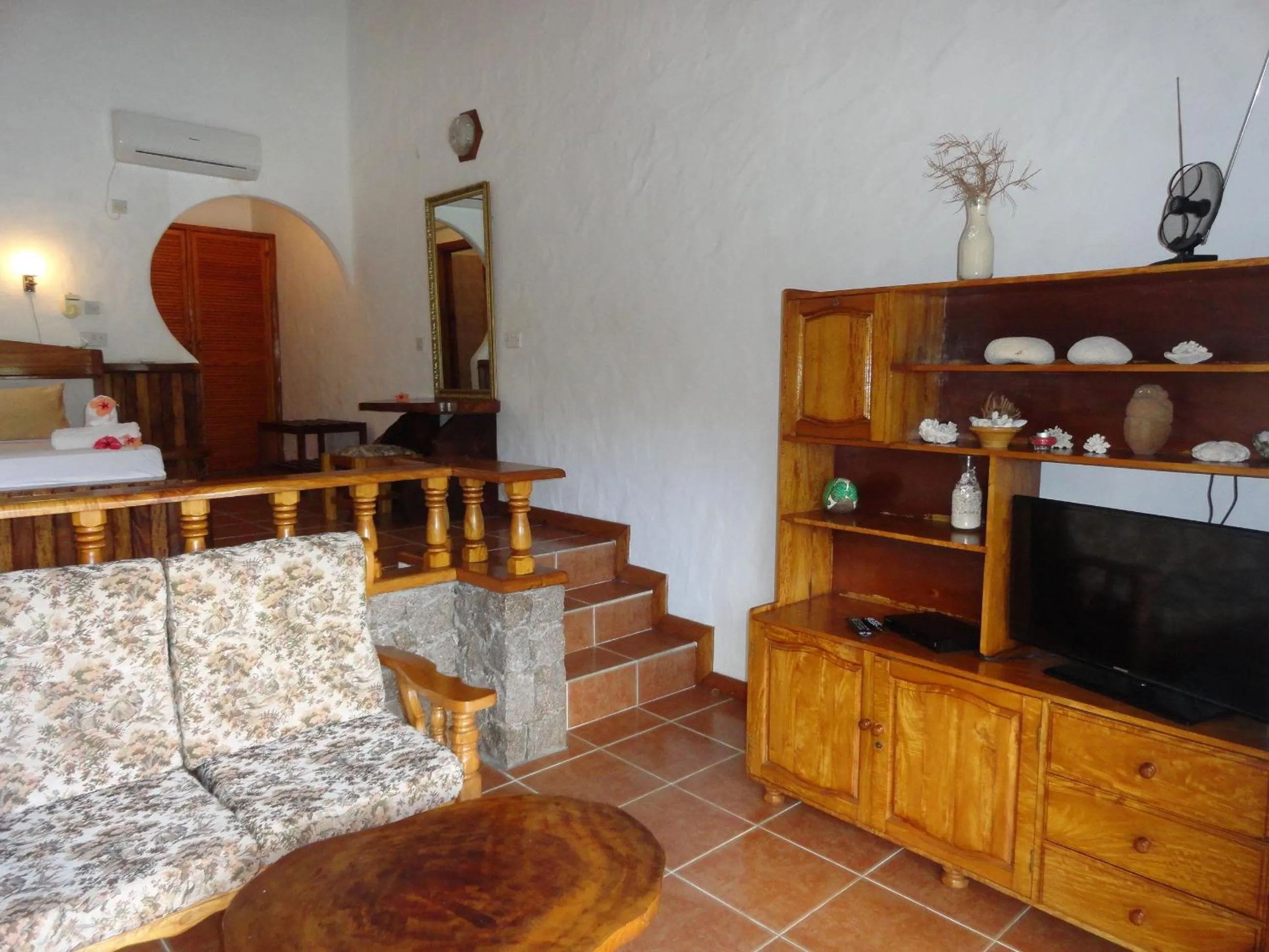 Living room in Lazare Picault Hotel
