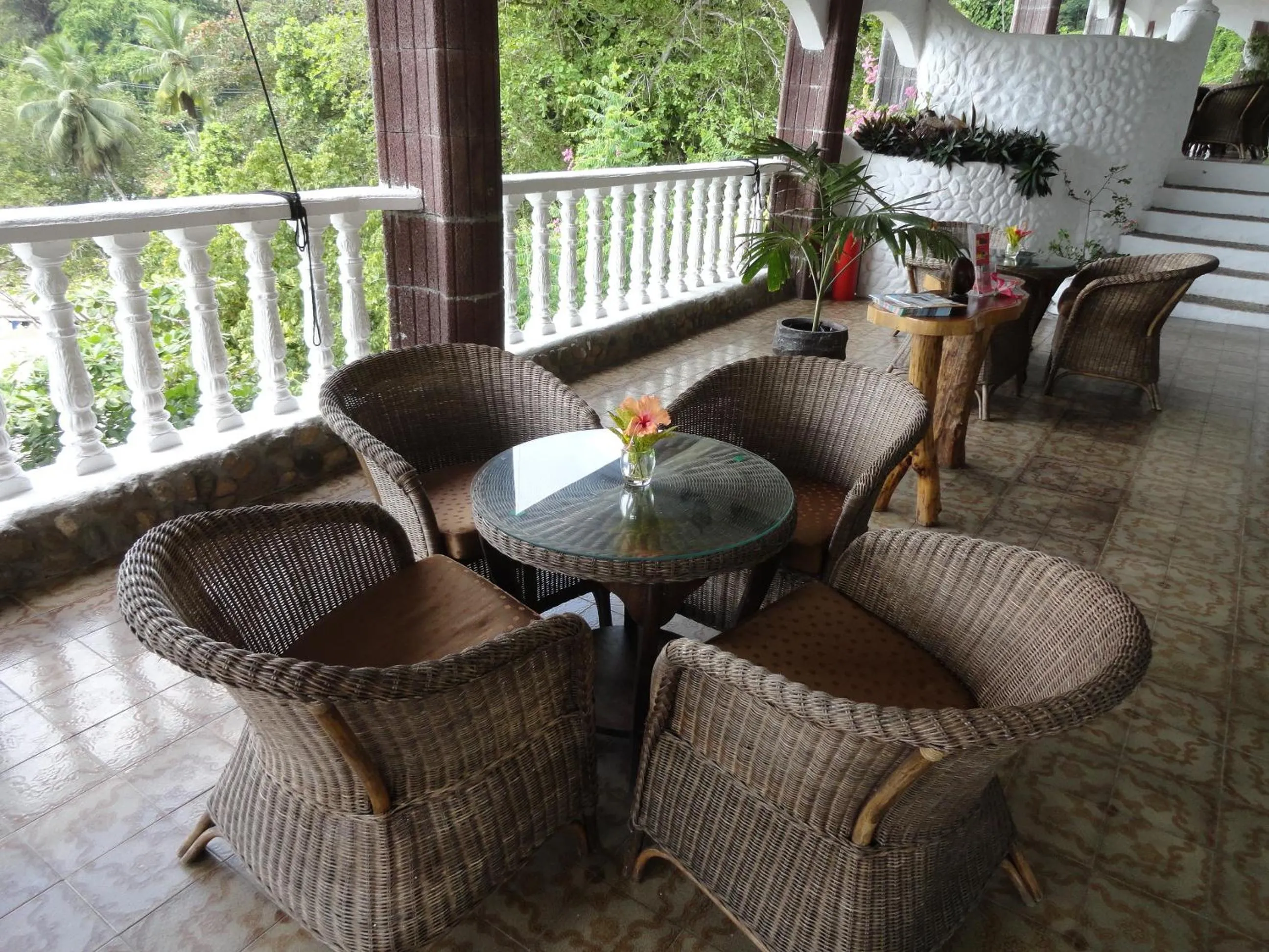 Day in Lazare Picault Hotel