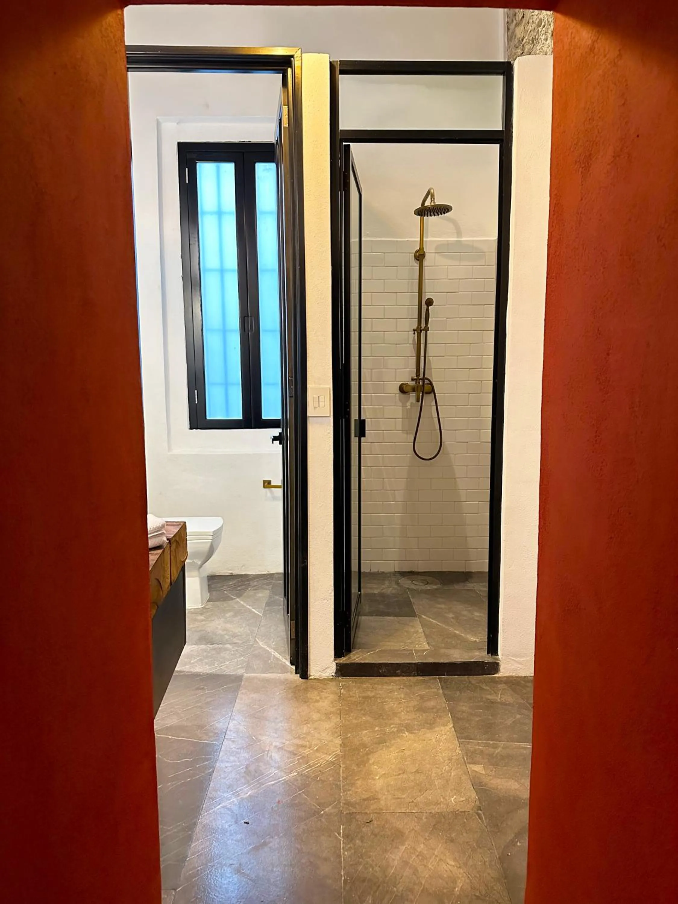 Shower in HOTEL BOUTIQUE CASONA 65