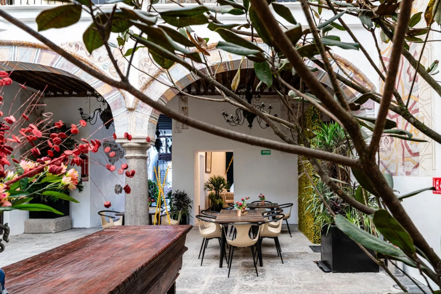 Patio in HOTEL BOUTIQUE CASONA 65