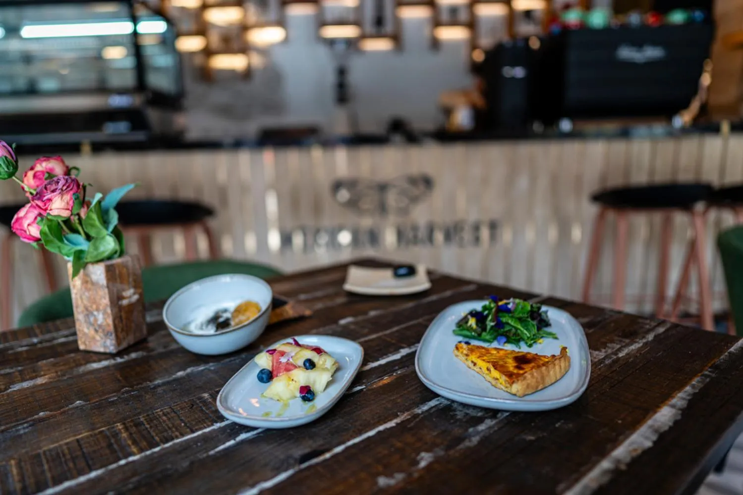 Restaurant/places to eat in HOTEL BOUTIQUE CASONA 65