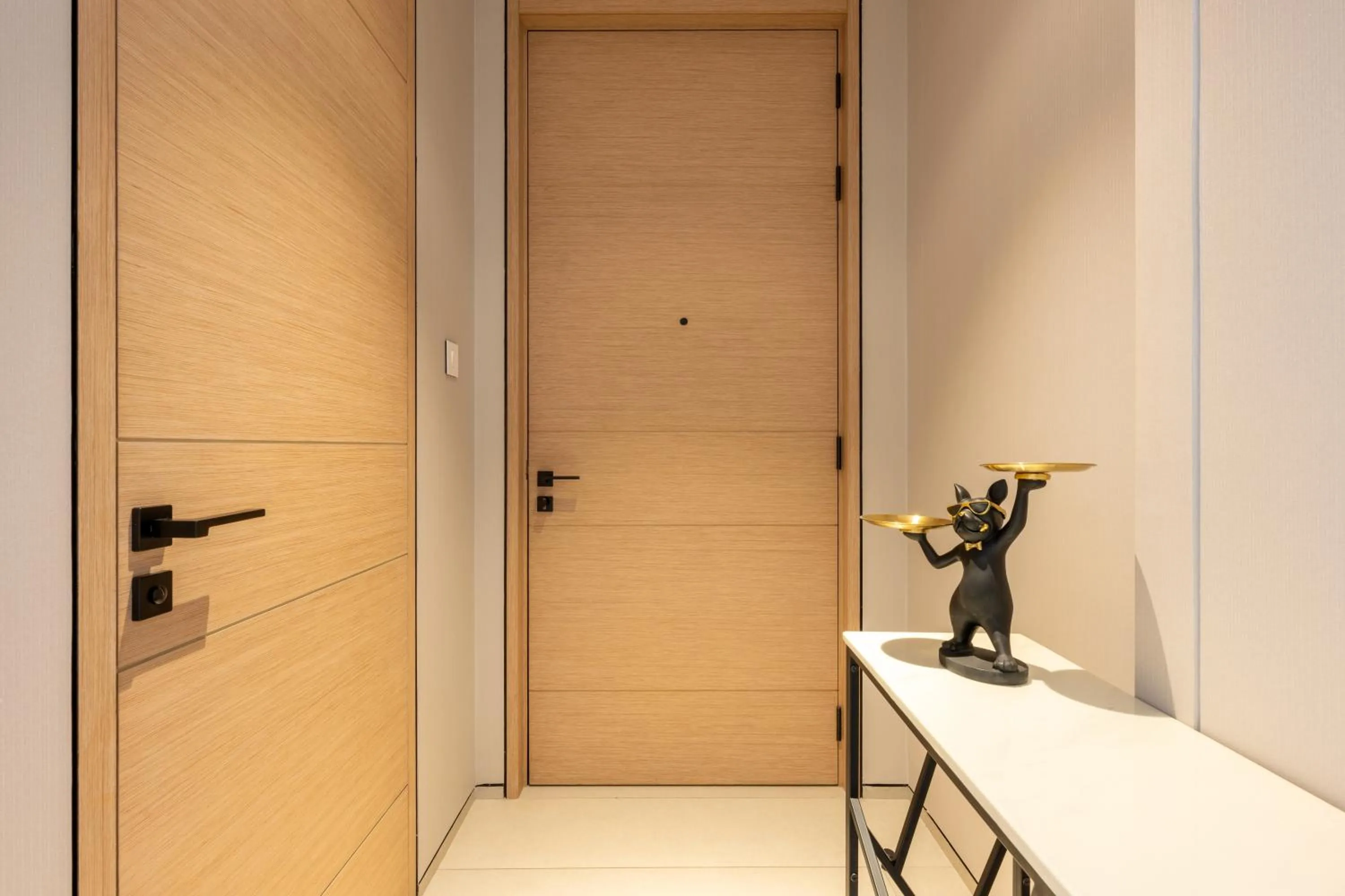 wardrobe in Jumeirah Gate Tower JBR 1BR Apartment
