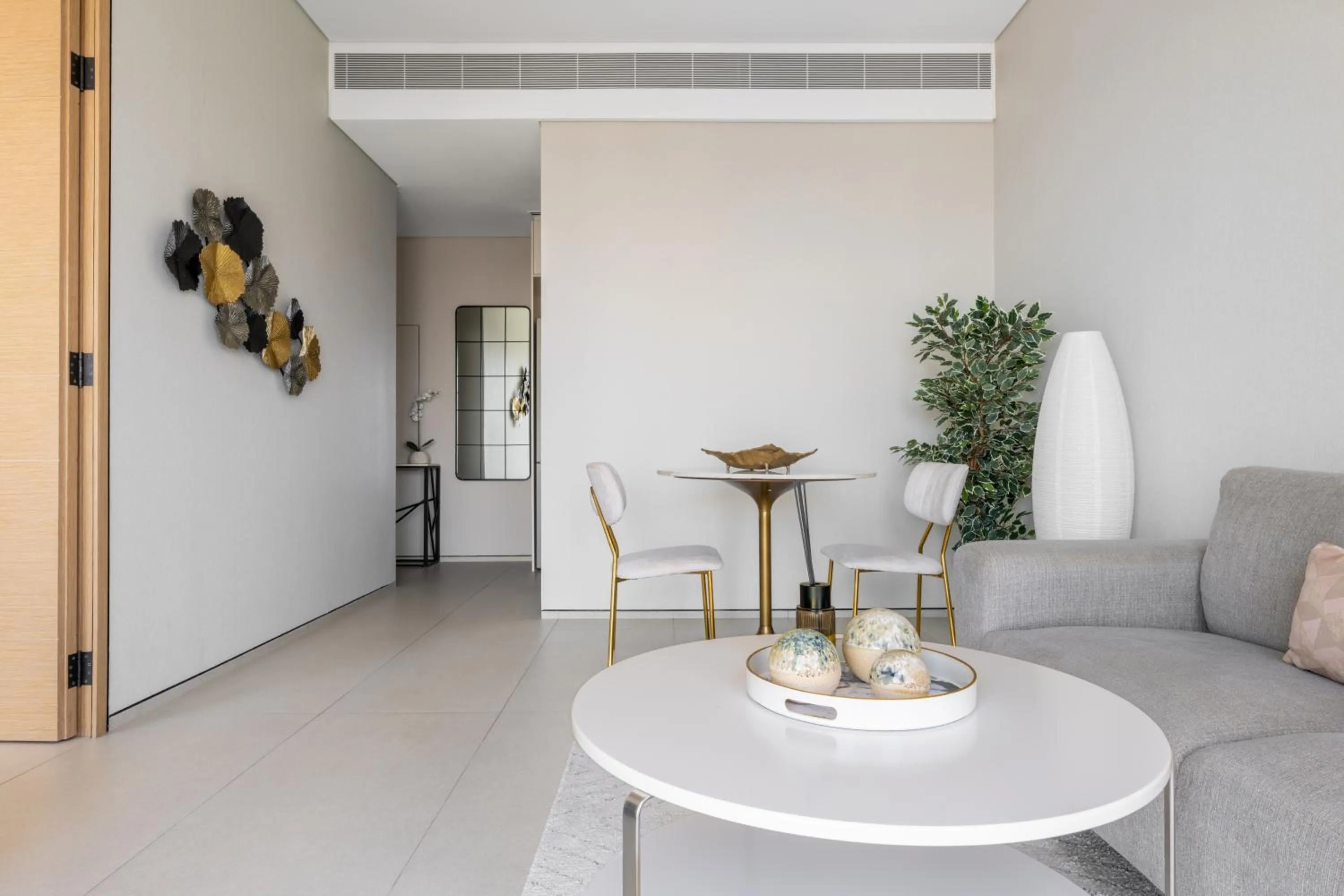 Living room in Jumeirah Gate Tower JBR 1BR Apartment