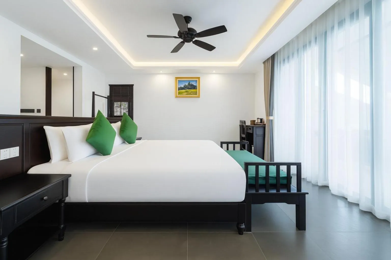 Deluxe King Room in Manyo Hotel and Resort