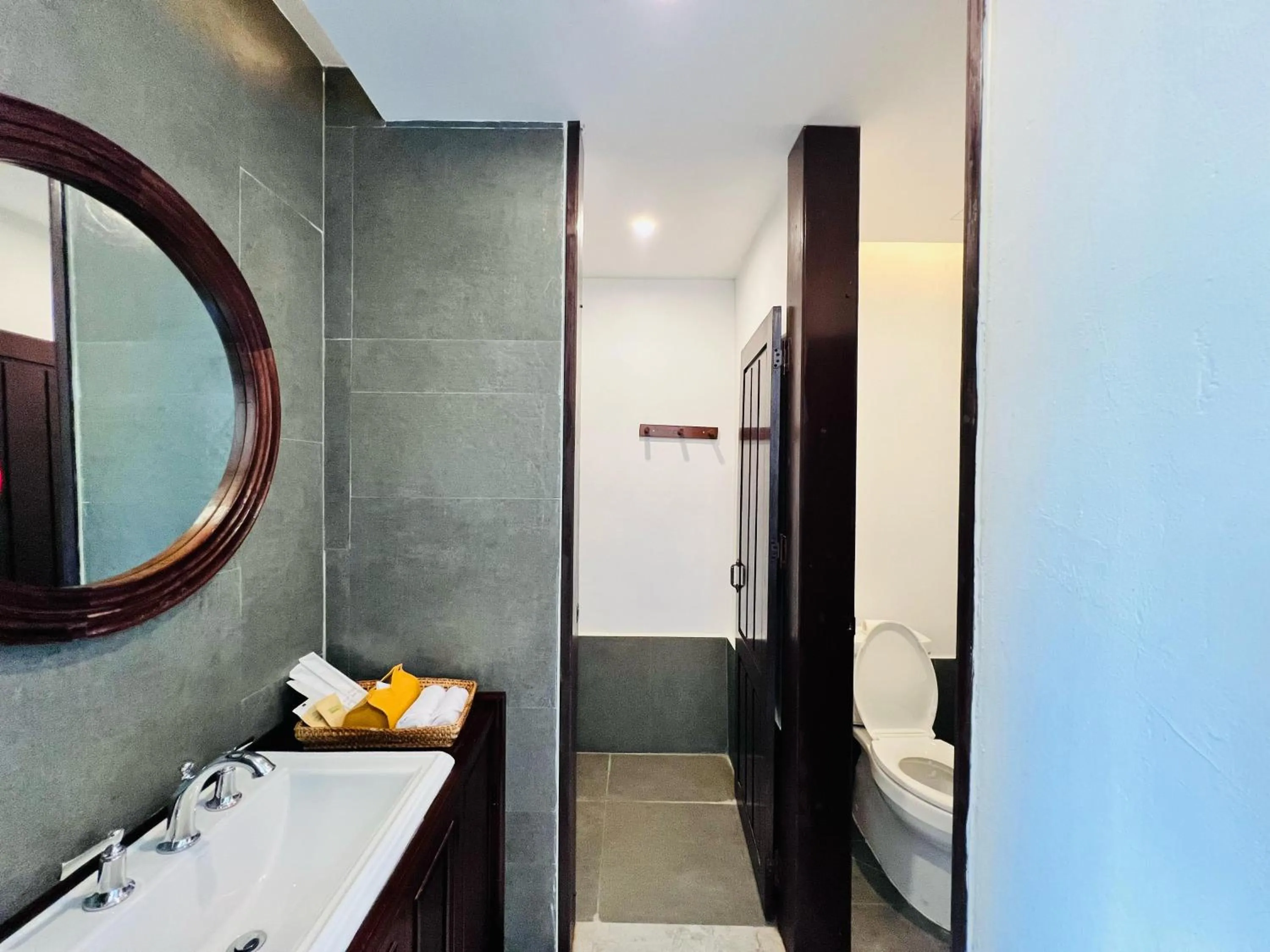 Twin Room with Pool View in Manyo Hotel and Resort