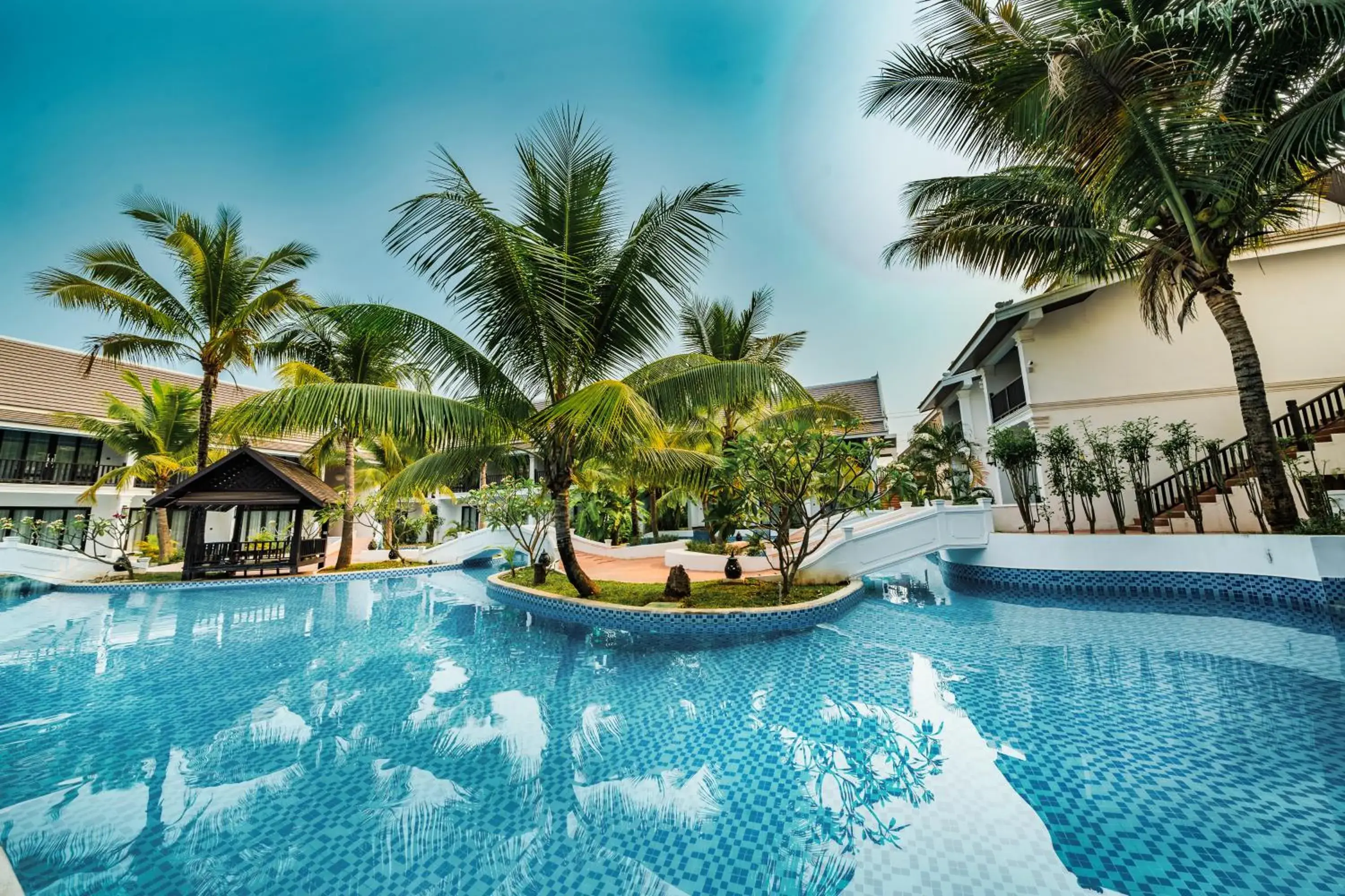 King Suite with Pool View in Manyo Hotel and Resort King Suite with Pool View in Manyo Hotel and Resort