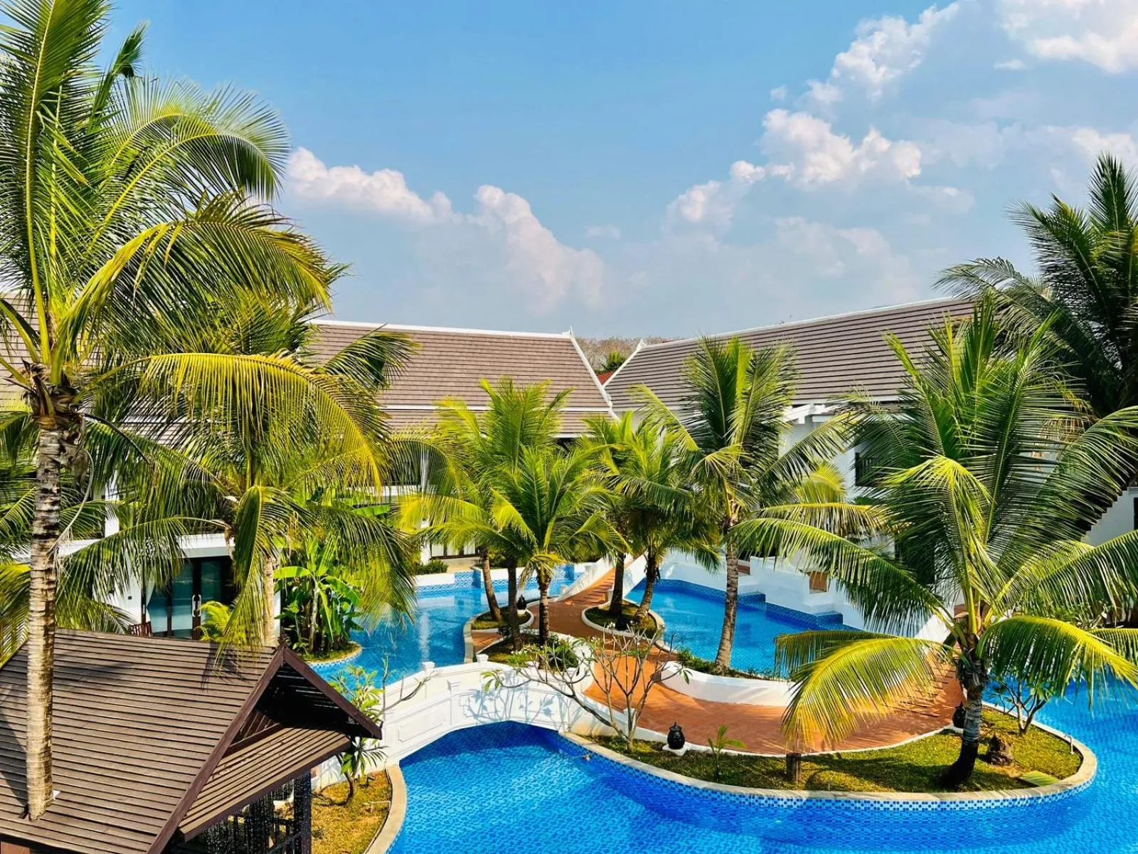 Swimming pool in Manyo Hotel and Resort
