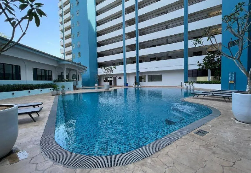 Pool view in Auliya Homestay Melaka Seaview Pantai Puteri