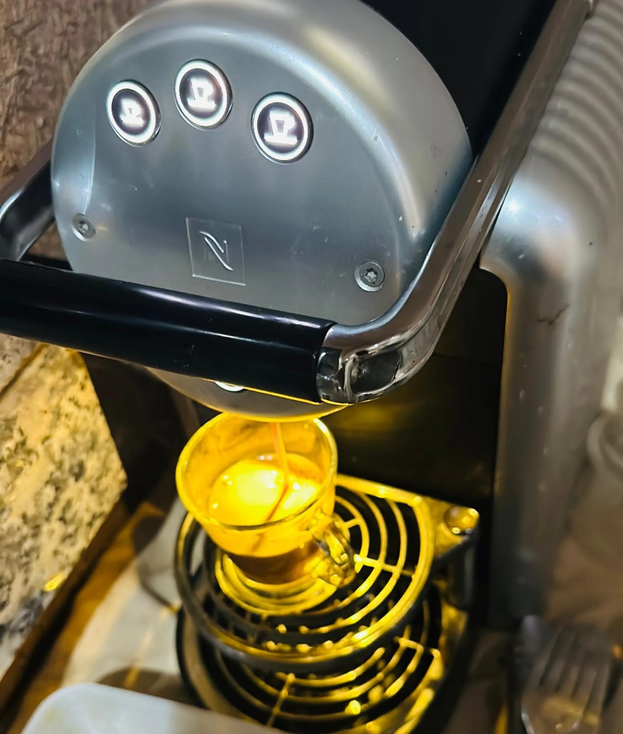 Coffee/tea facilities in Whisper Hotel