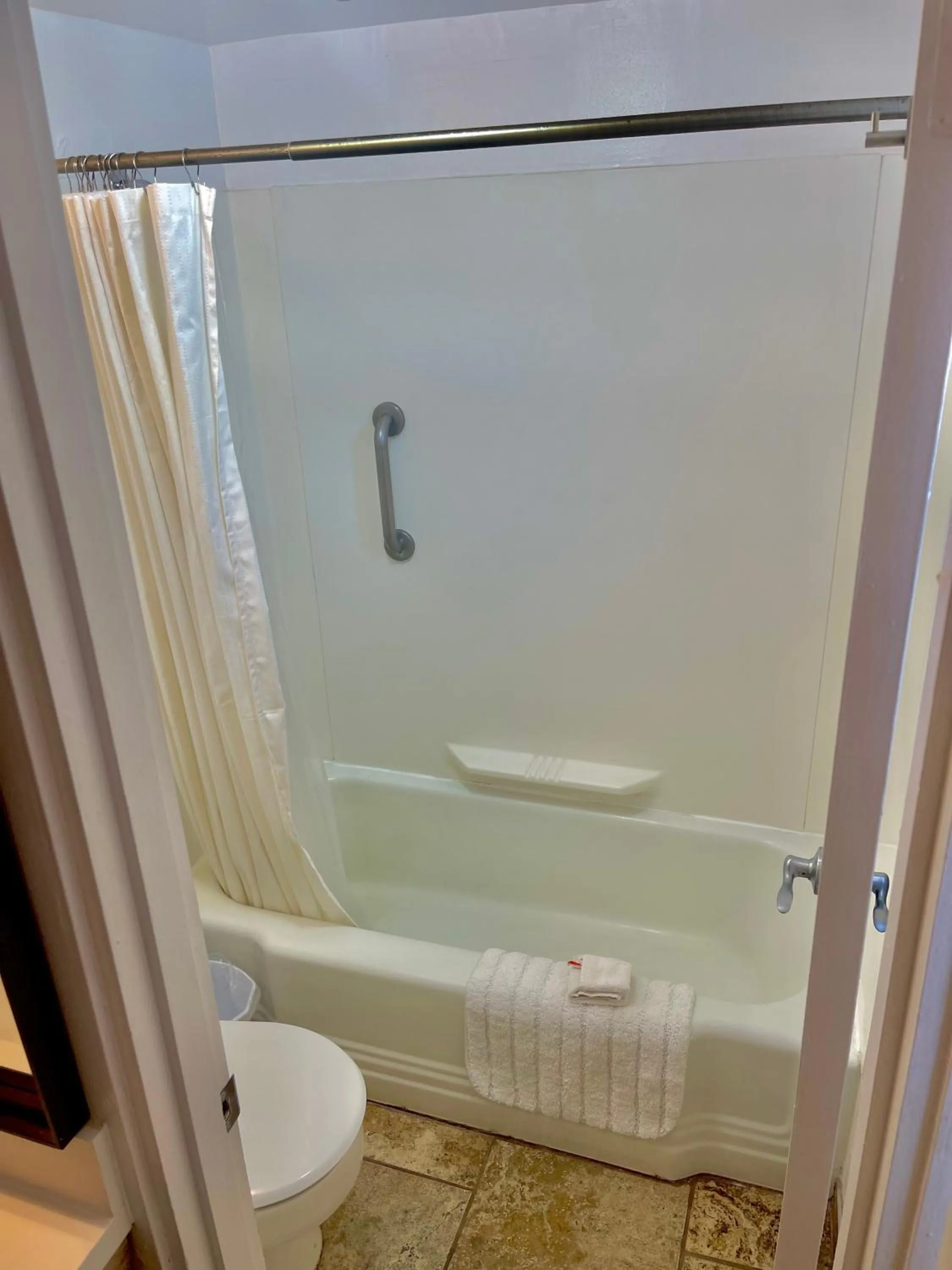 Canyon's Edge Route 66 Motel