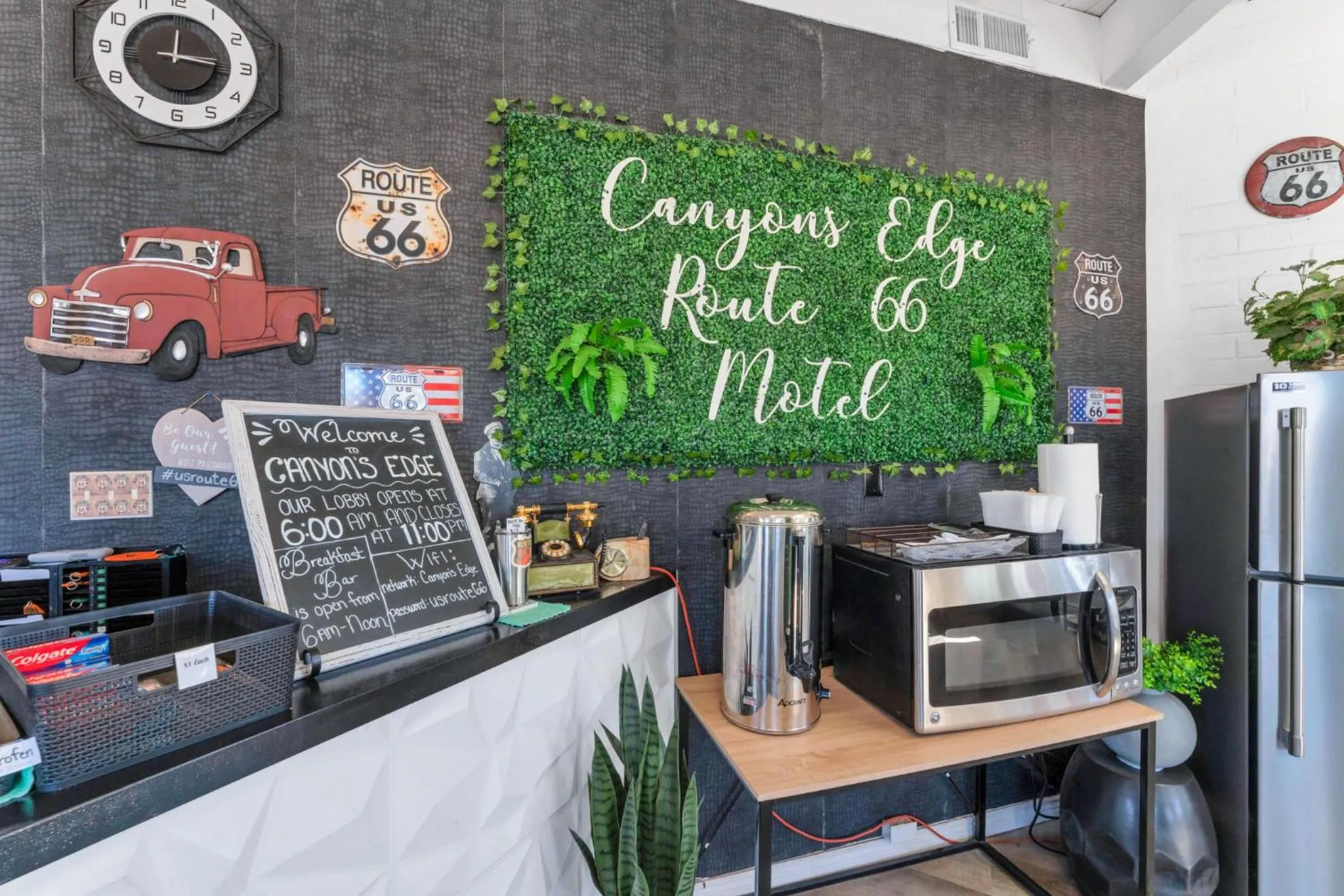 Canyon's Edge Route 66 Motel