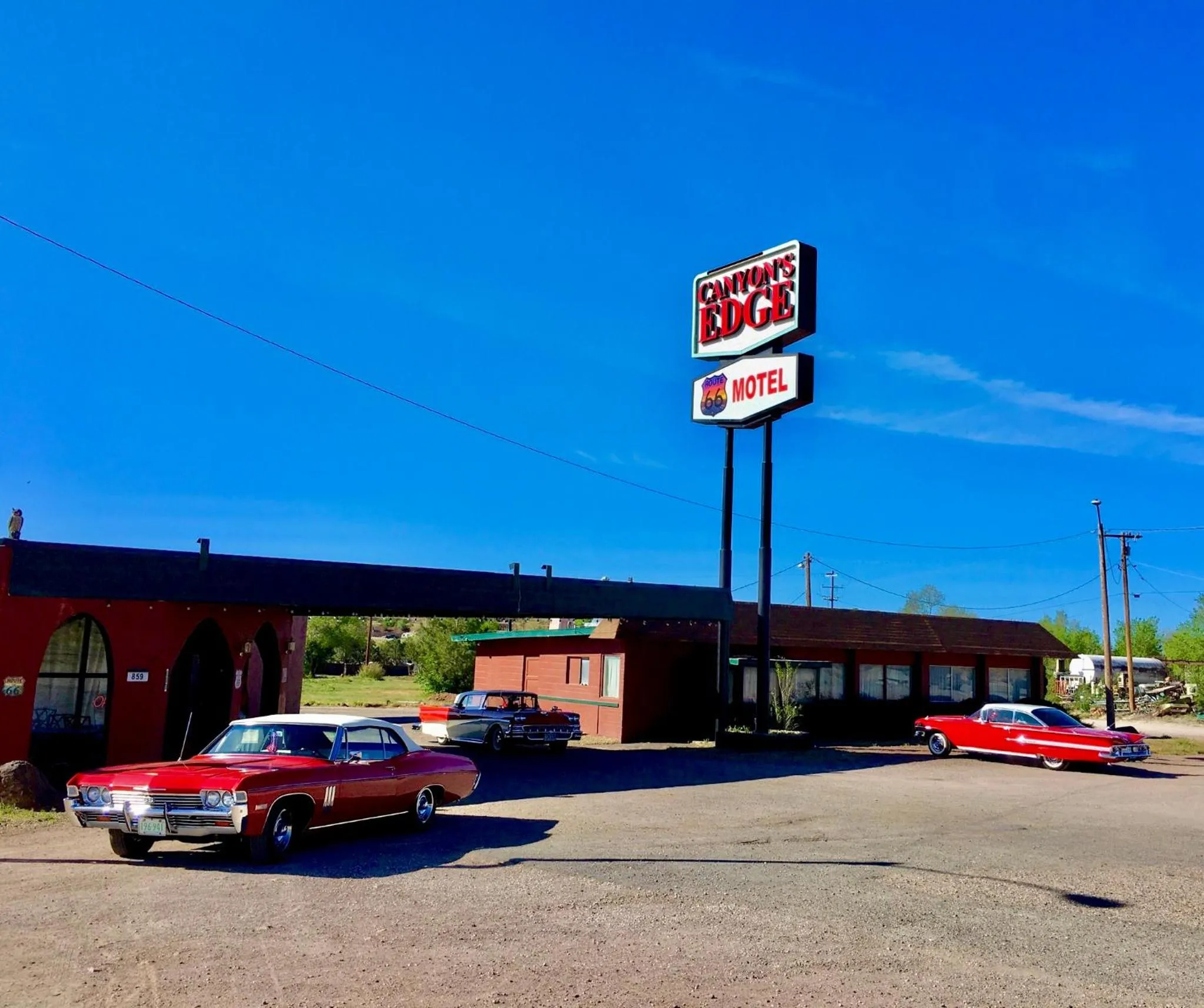 Property building in Canyon's Edge Route 66 Motel