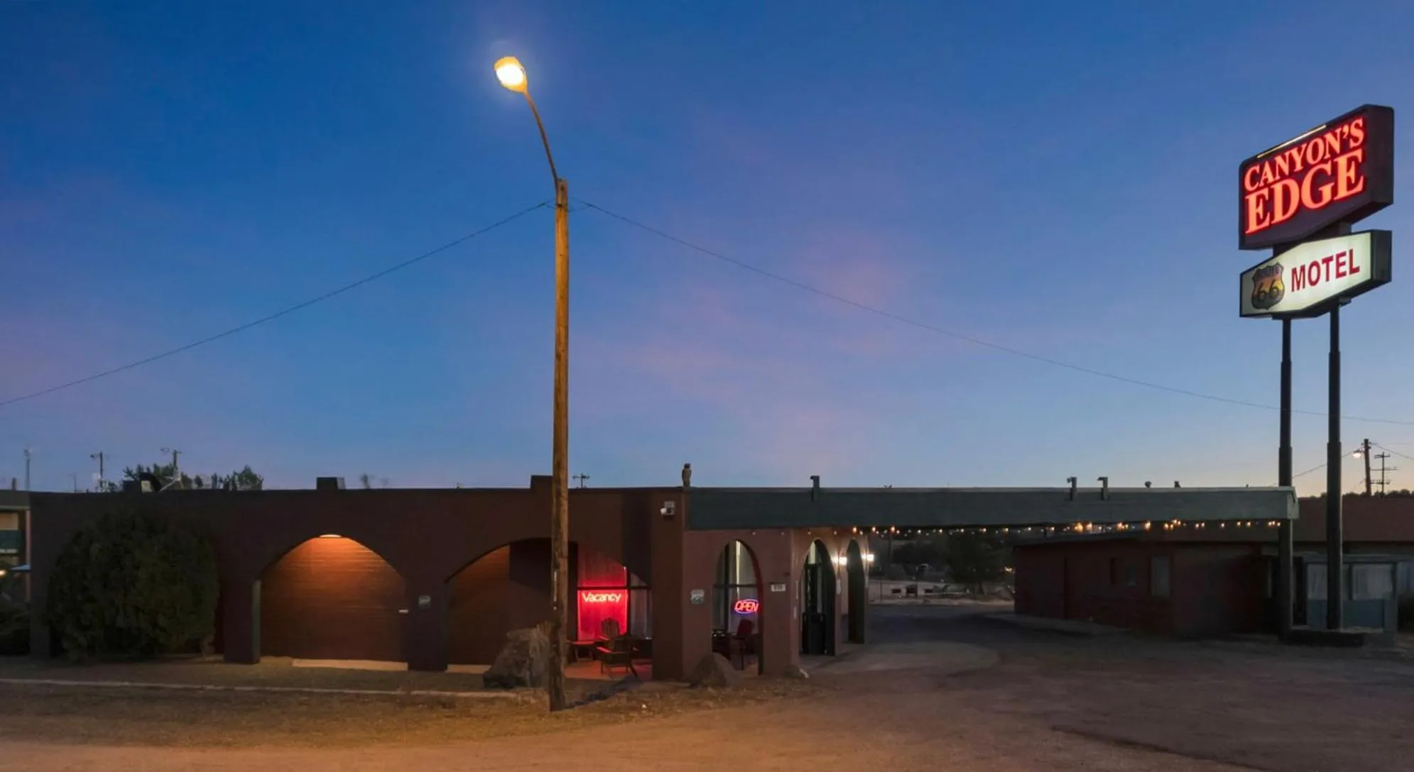 Canyon's Edge Route 66 Motel