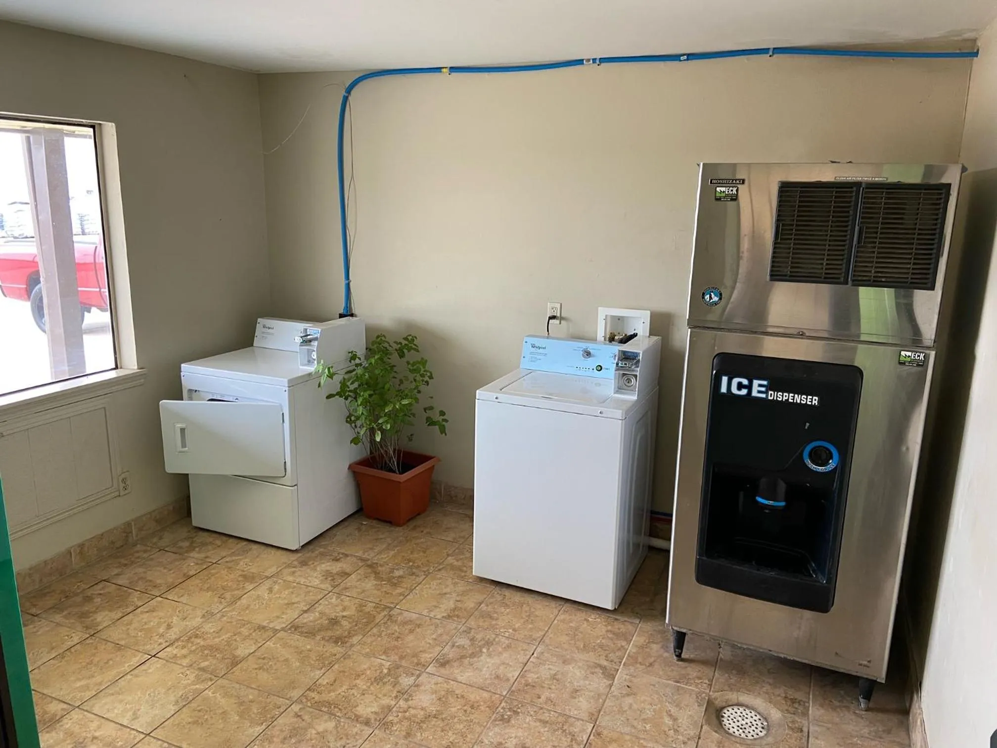 laundry in Days Inn by Wyndham Pratt