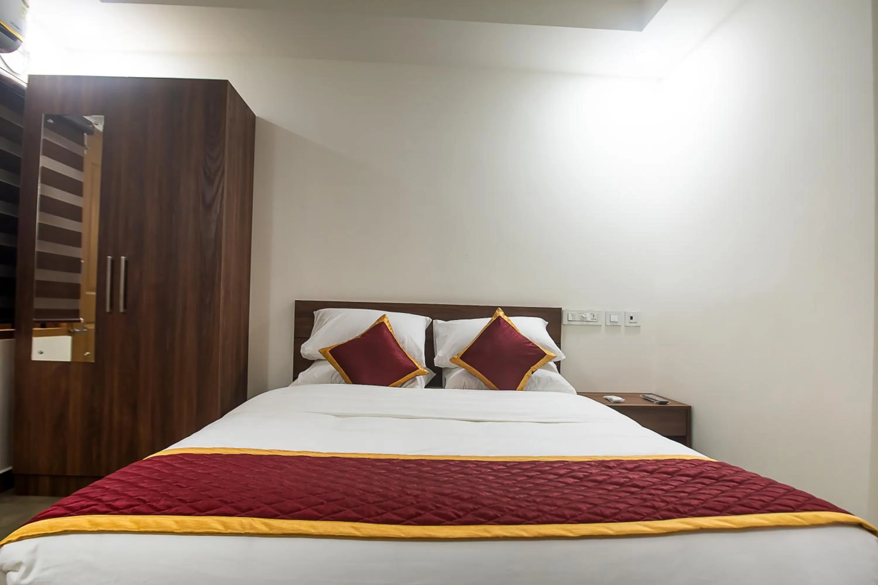 Bed in Halo Residency