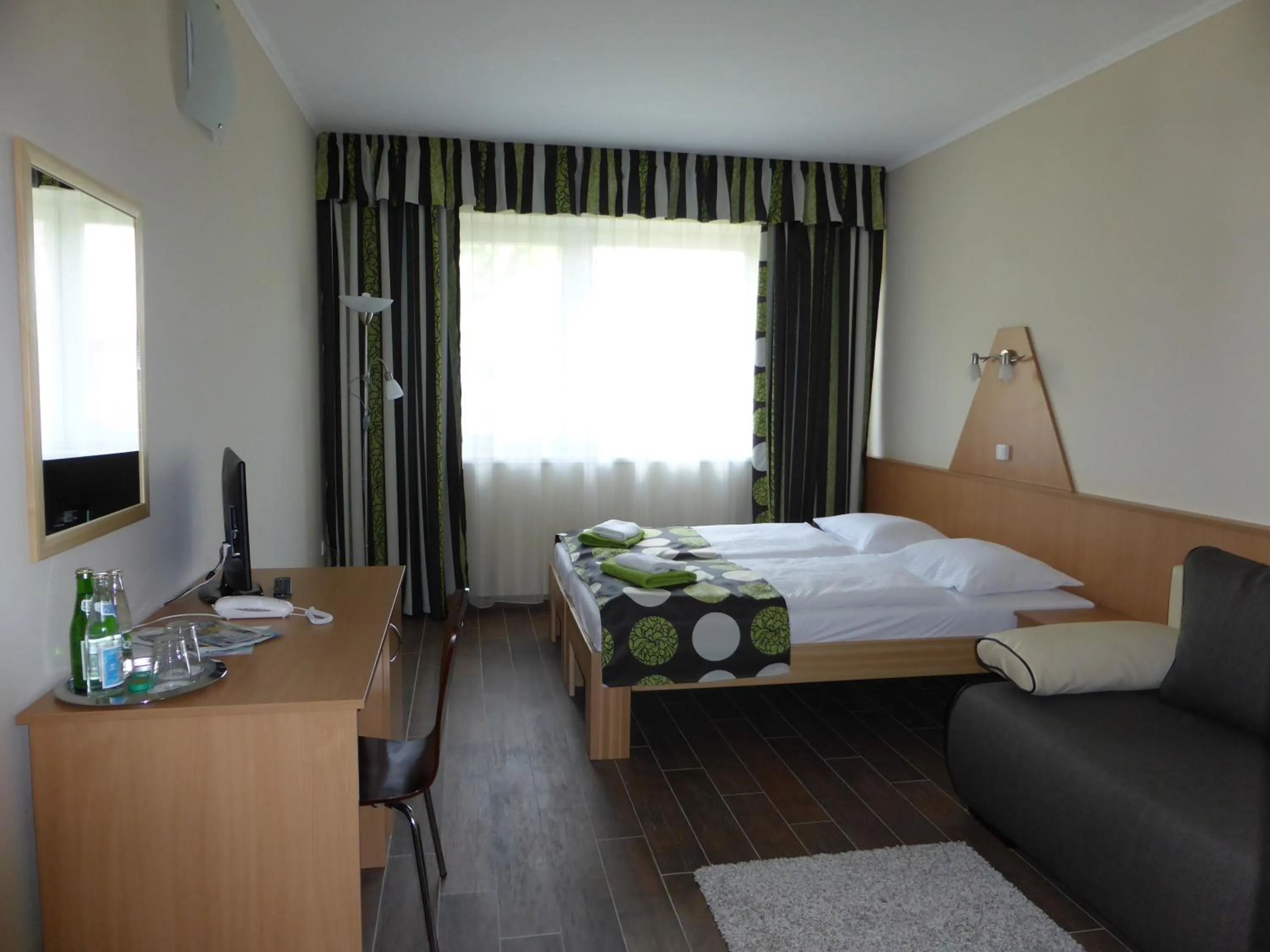Bedroom in Sástó Hotel