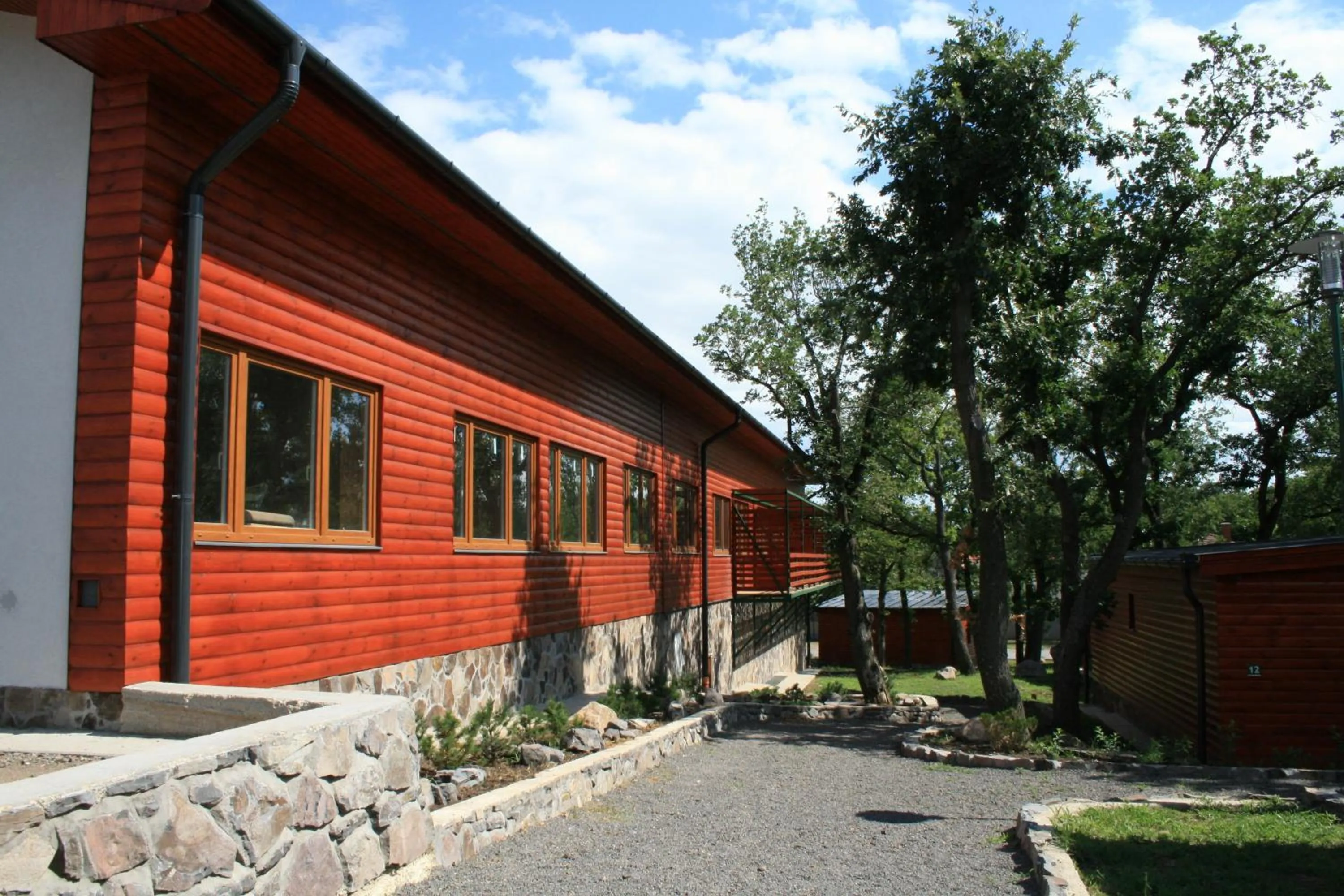 Facade/entrance in Sástó Hotel
