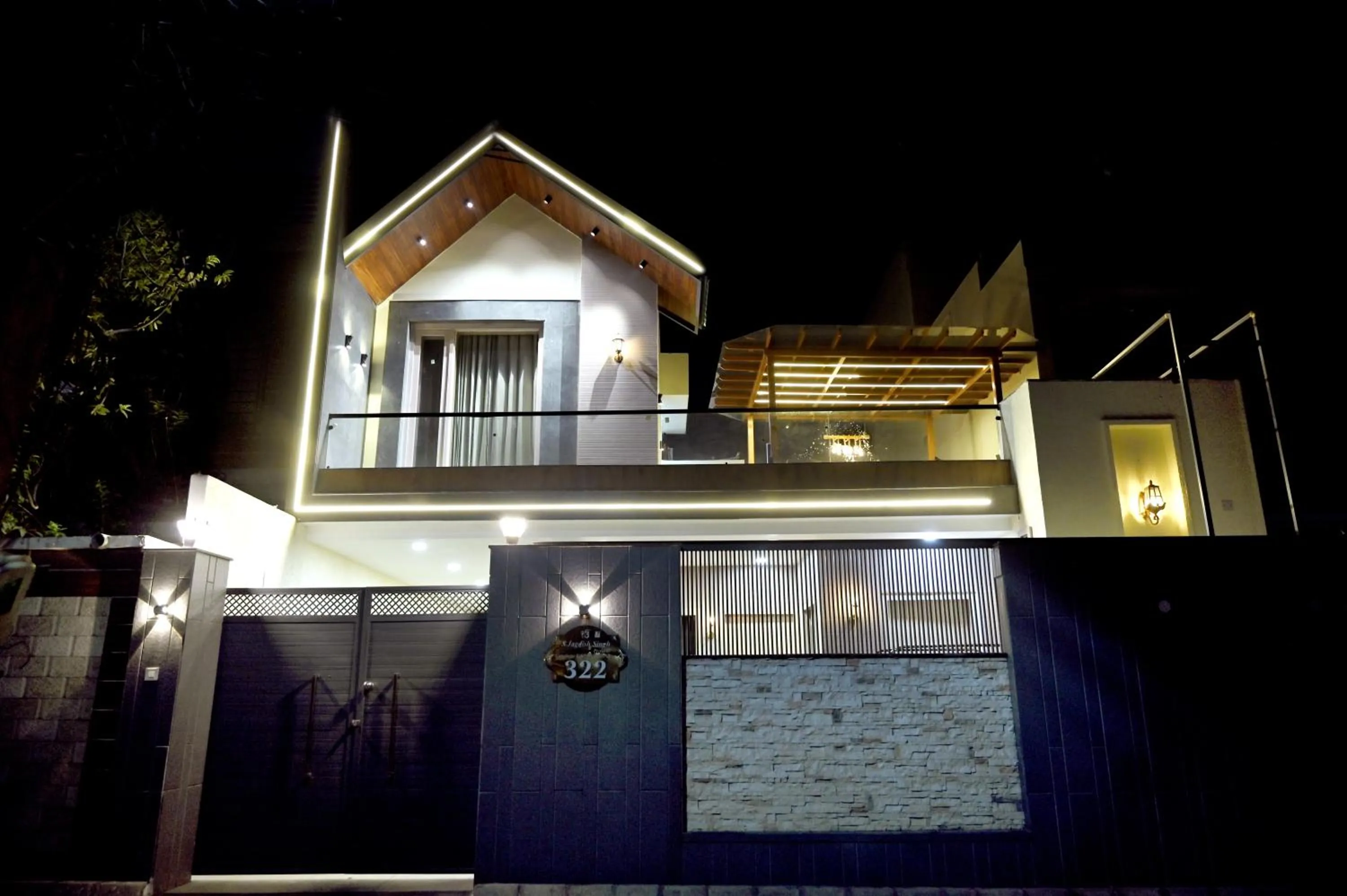 Property building in Ista Inn Homestay