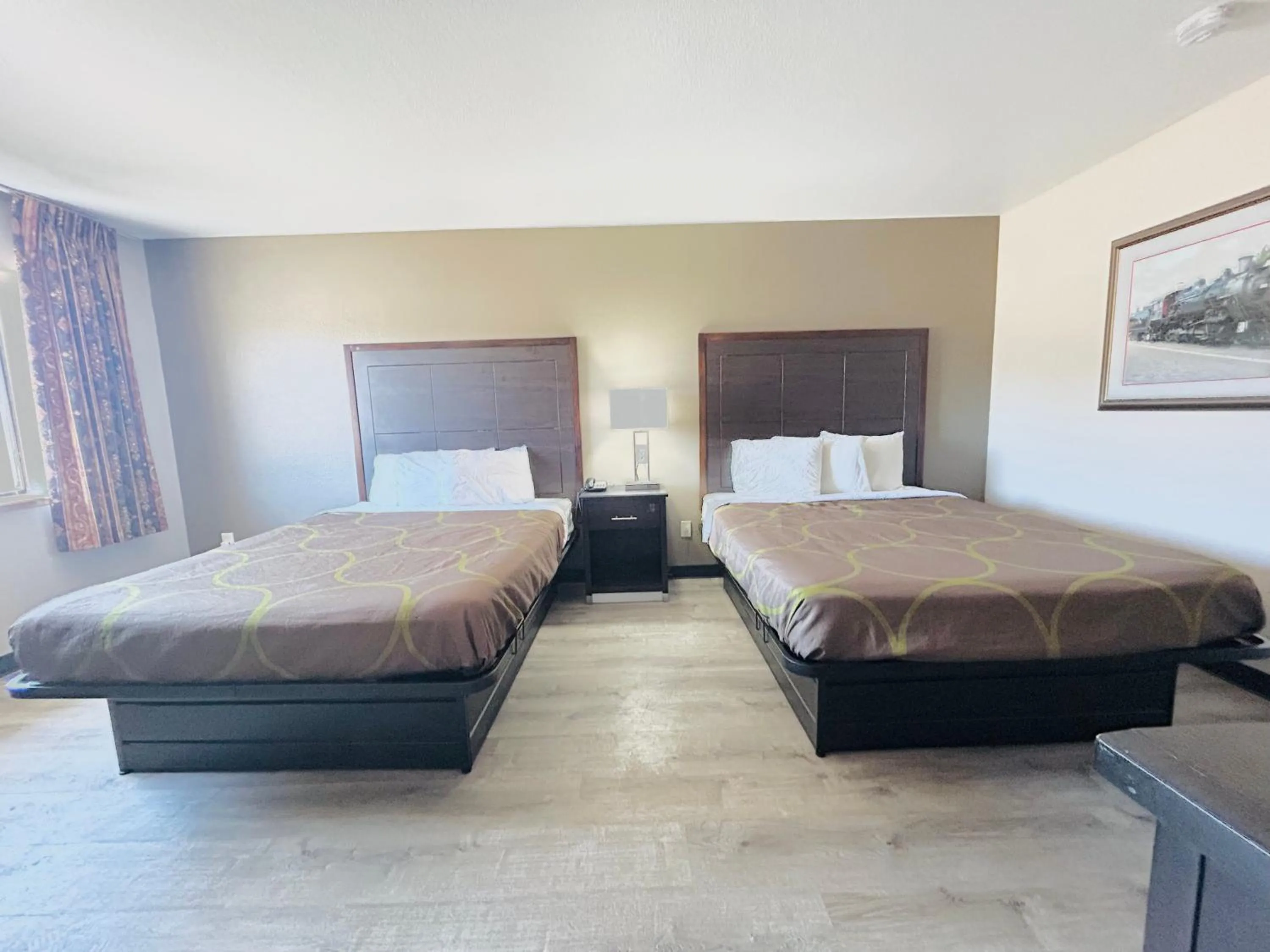 Bed in Super 8 by Wyndham Williams West Route 66 - Grand Canyon Area