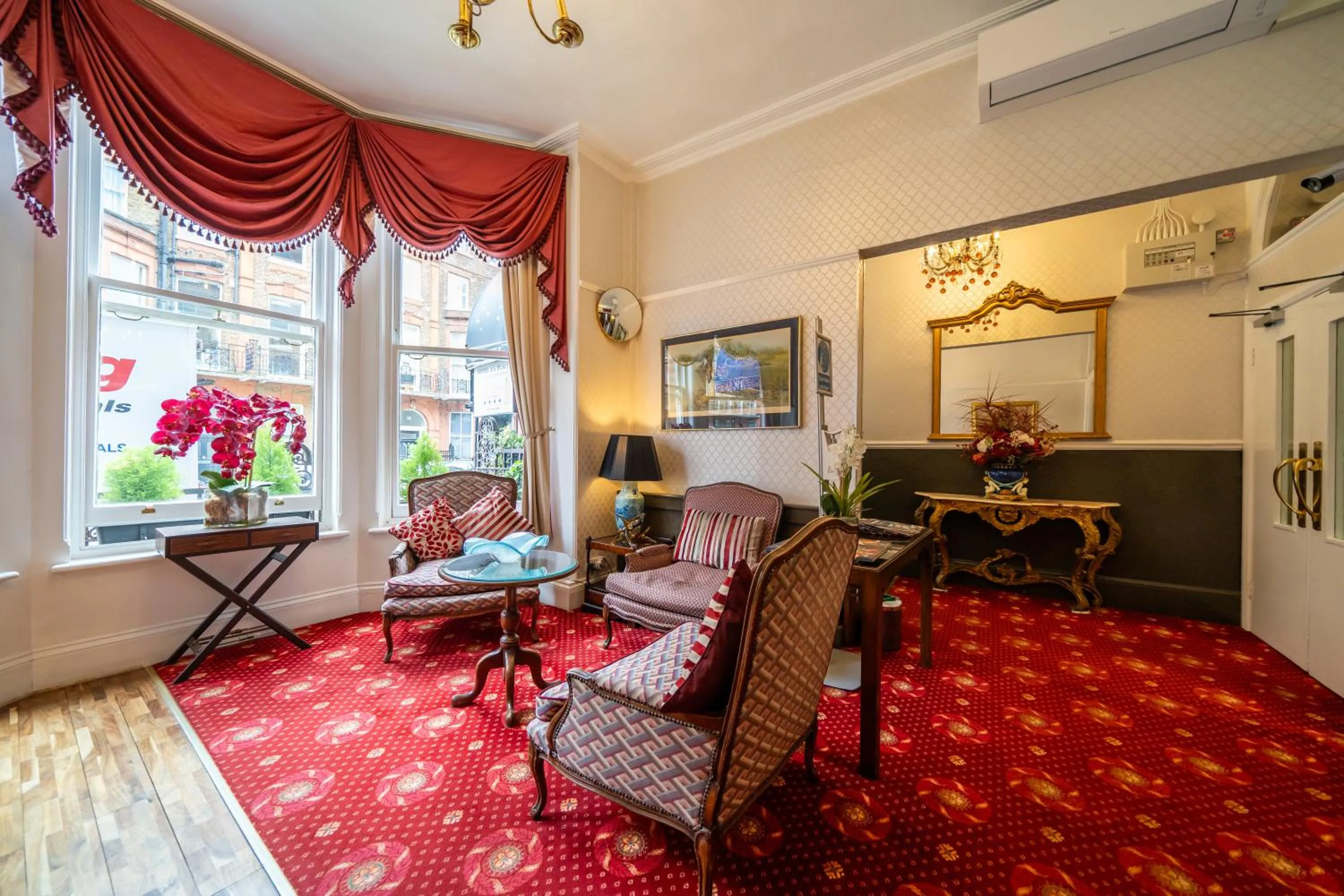 Living room in Hotel La Place