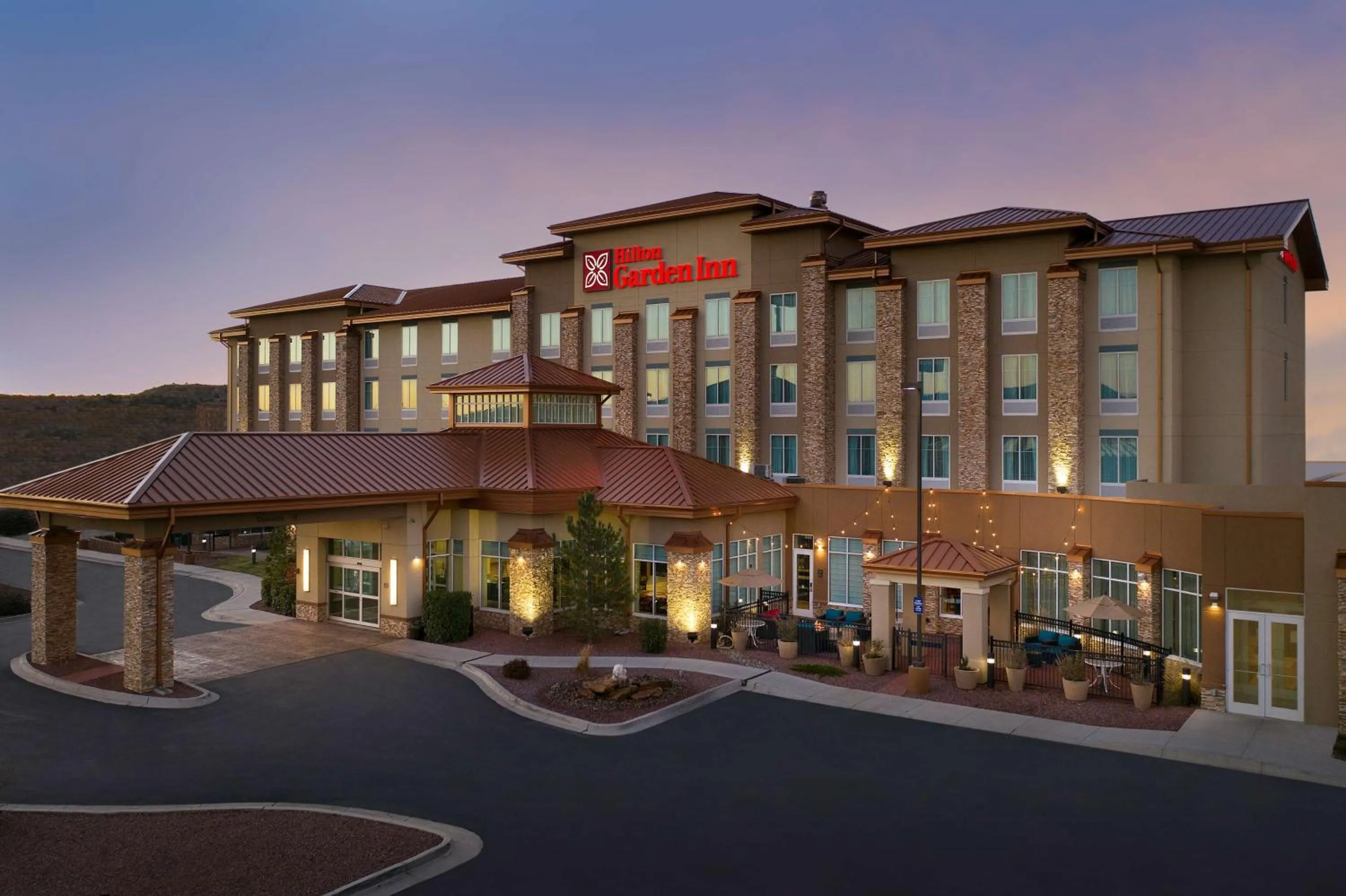 Property building in Hilton Garden Inn Gallup