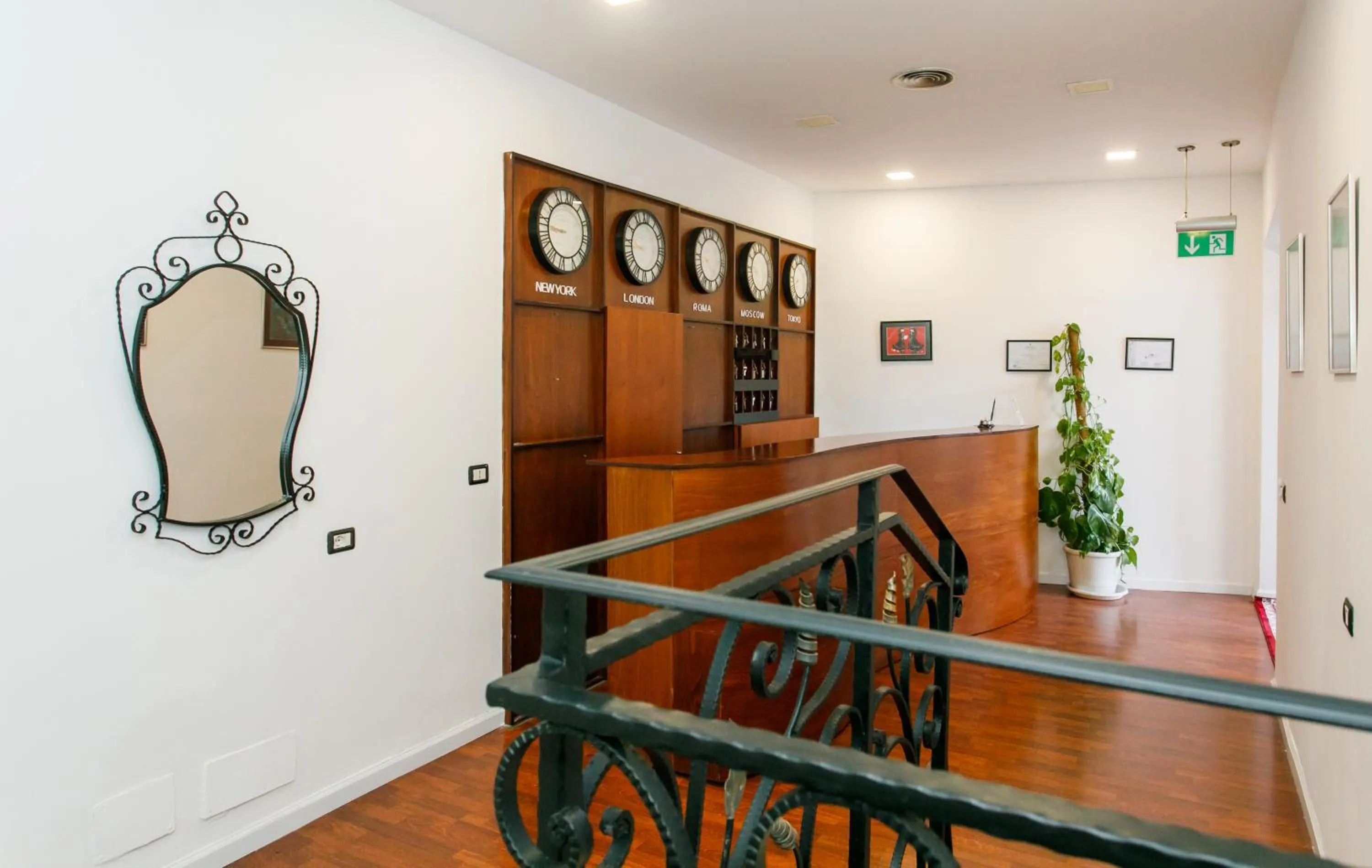 Lobby or reception in City 5 Hotel