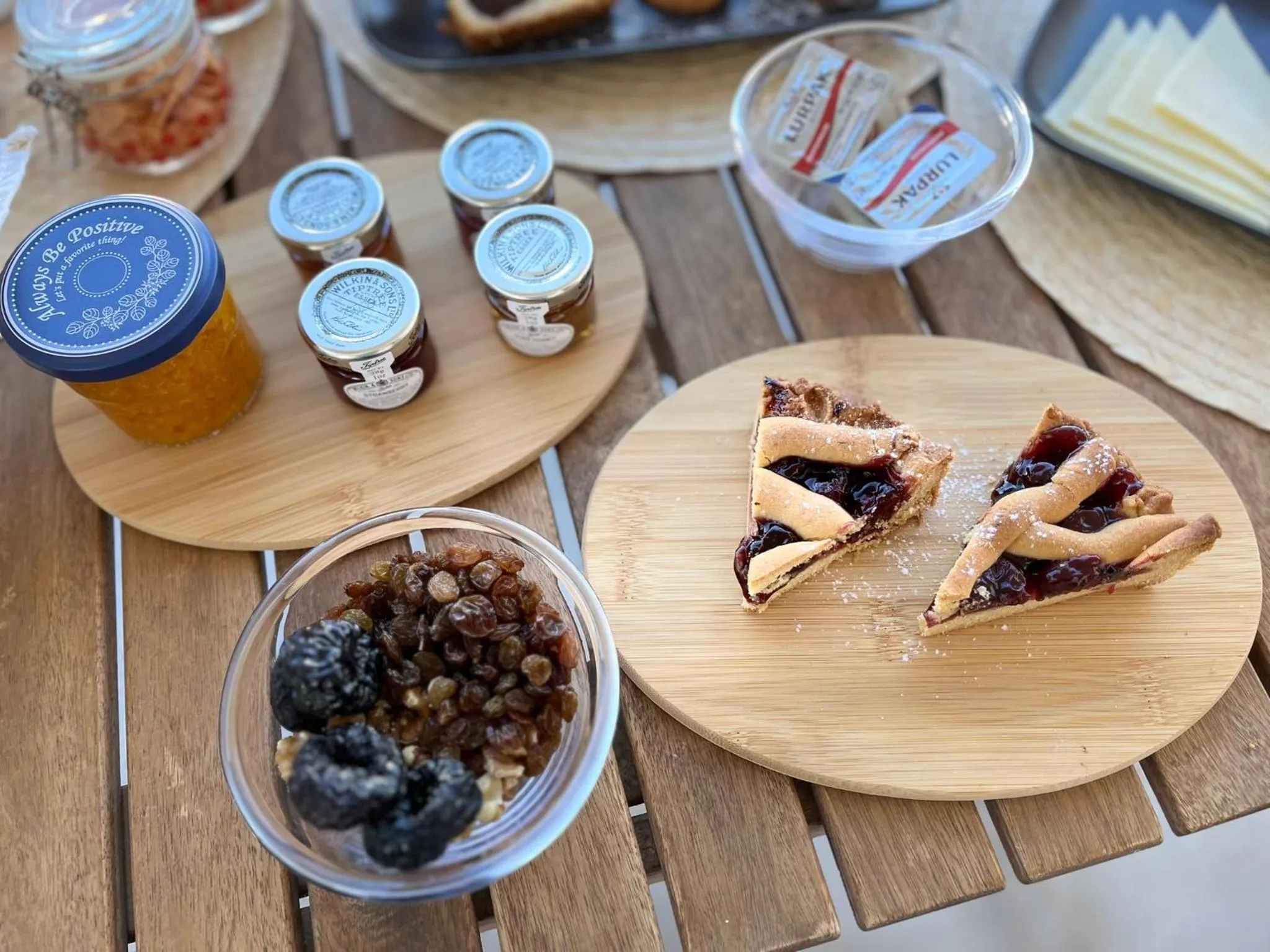 VILLAGE LIANA MAROULI KASTRAKI