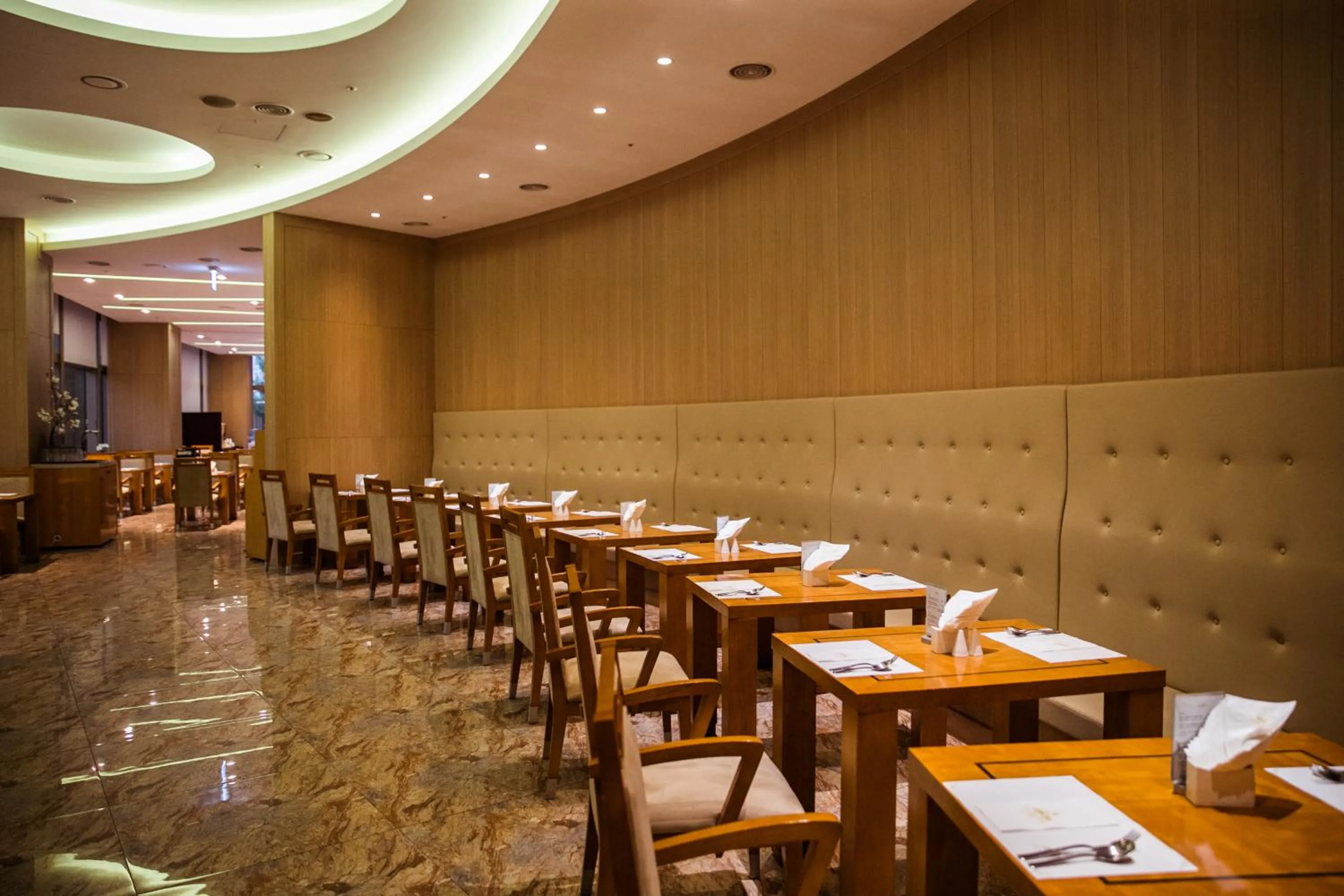 Restaurant/places to eat in Songdo Central Park Hotel