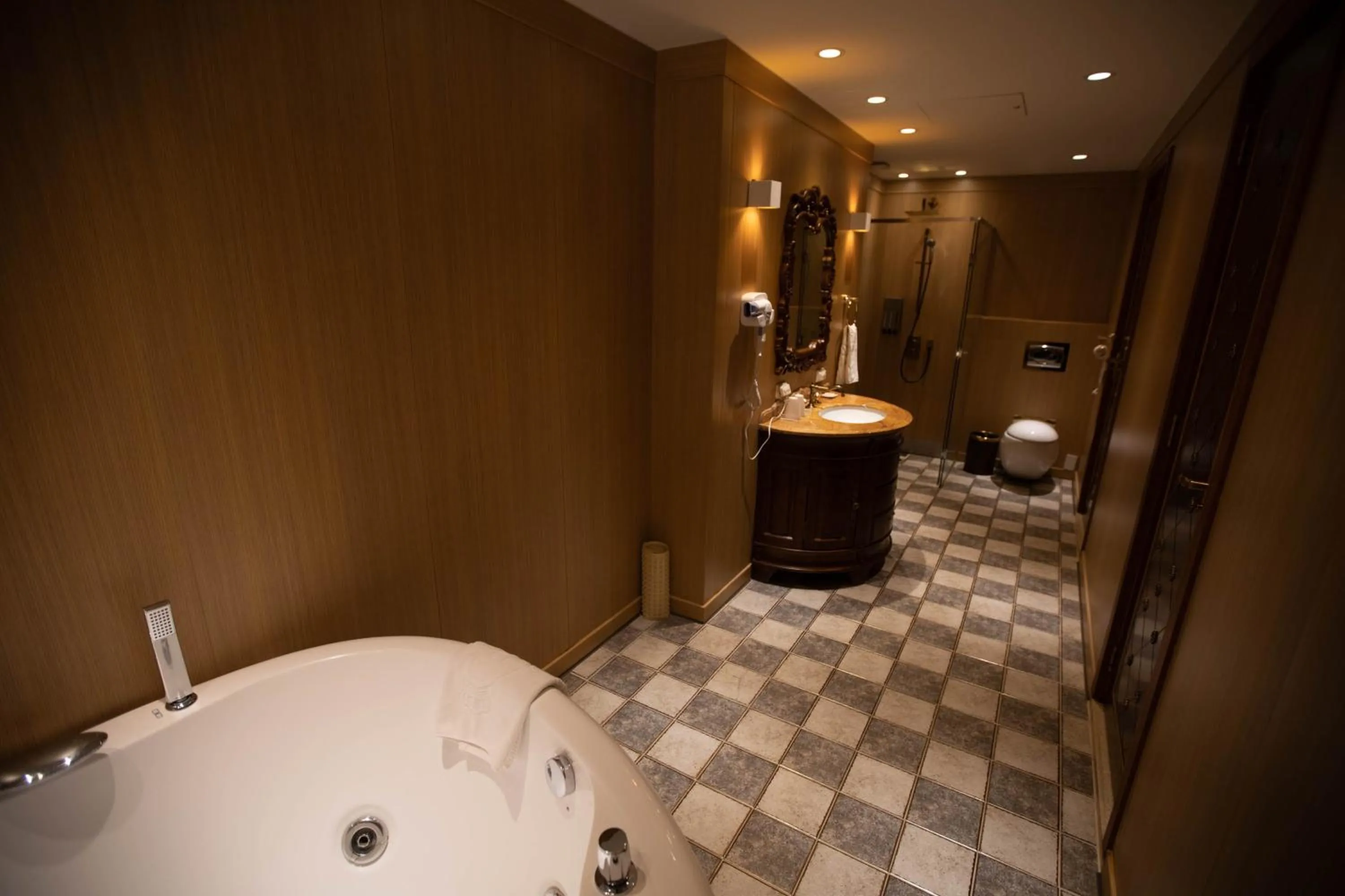 Bathroom in Songdo Central Park Hotel