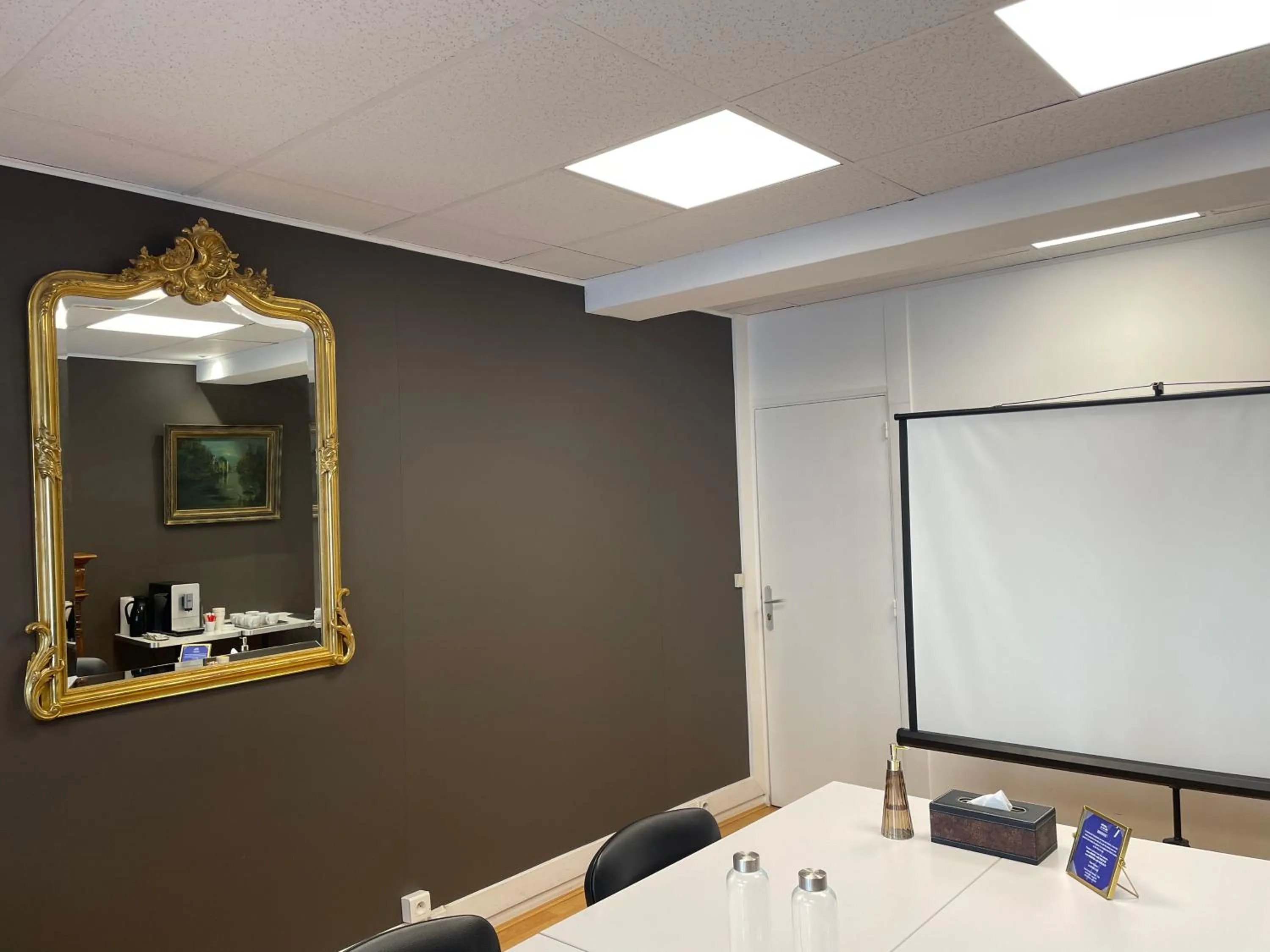 Meeting/conference room in Hotel Locomo - Gare de Lyon Bastille