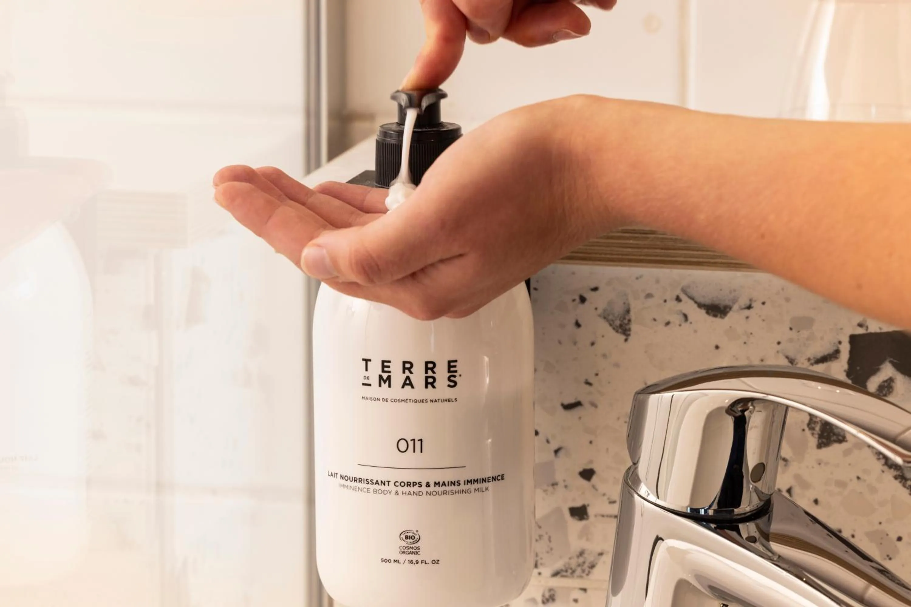 Bathroom in Hotel Locomo - Gare de Lyon Bastille