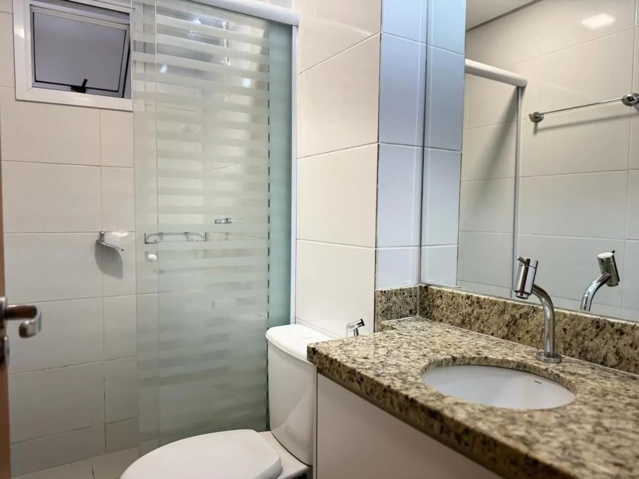 Toilet in Seu Refúgio Perfeito no alto do Bueno