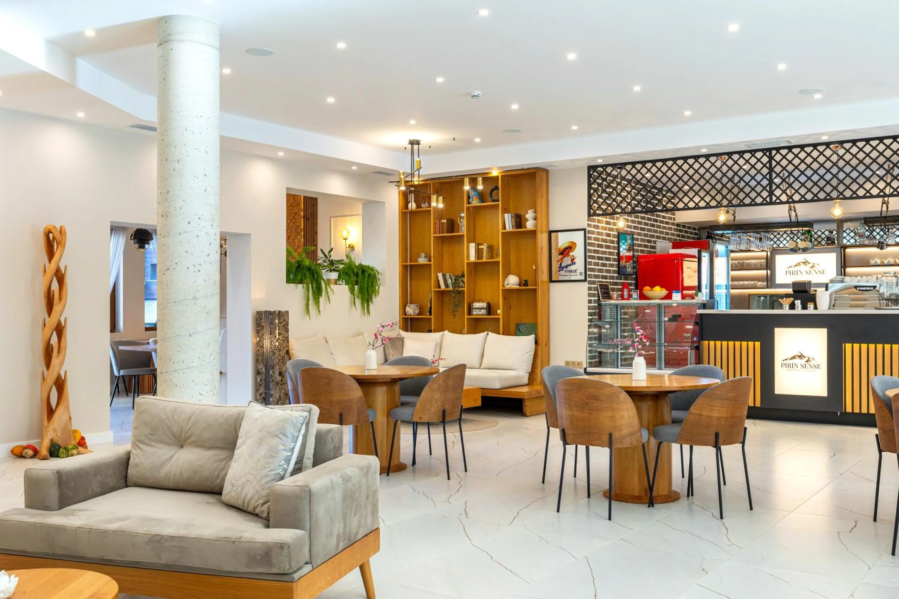 Lobby or reception in Pirin Sense Apartment Complex