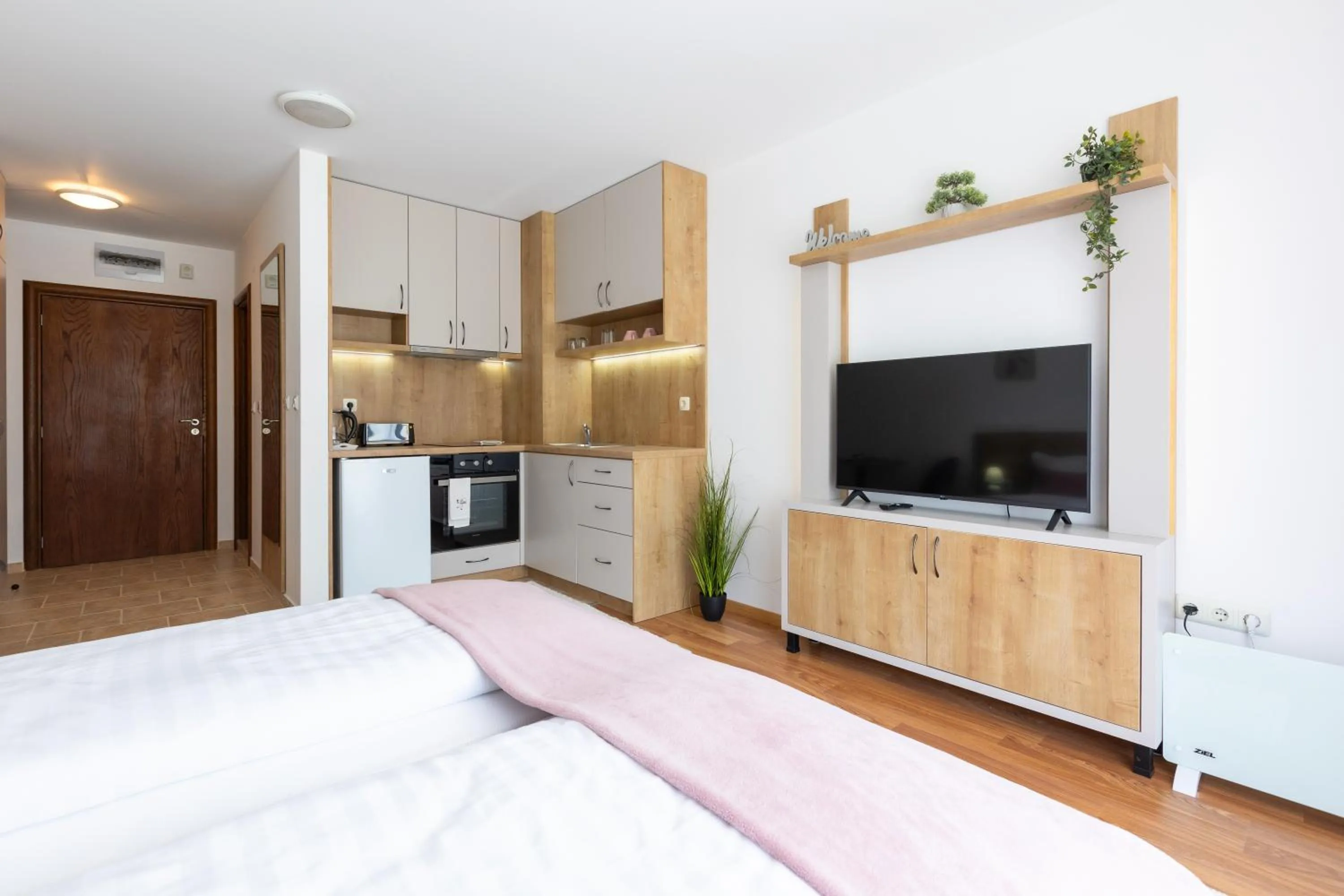 Bed in Pirin Sense Apartment Complex