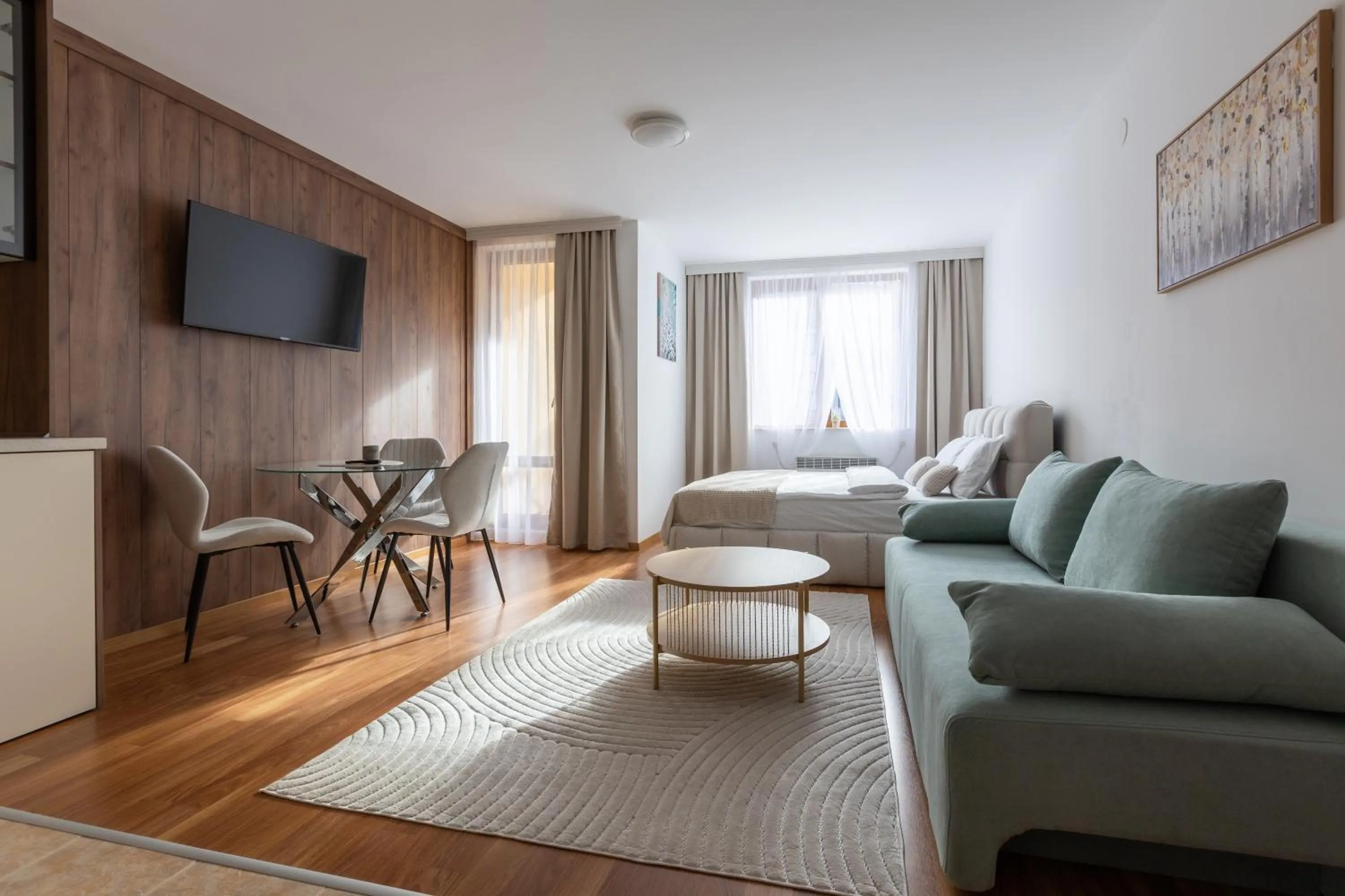 TV and multimedia in Pirin Sense Apartment Complex