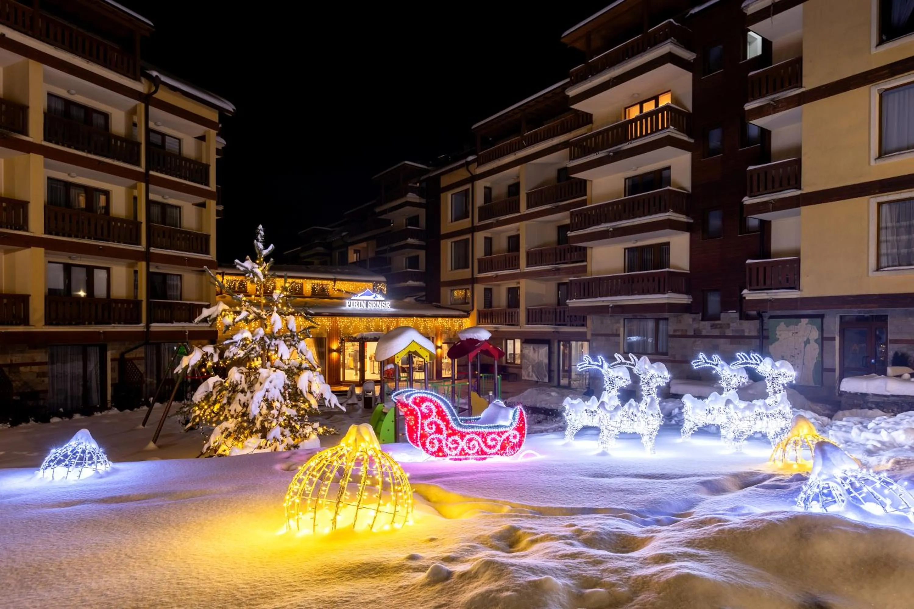 Property building in Pirin Sense Apartment Complex