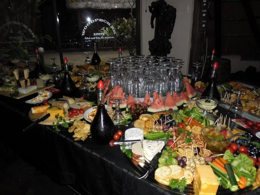 Property building in Woodpecker Inn